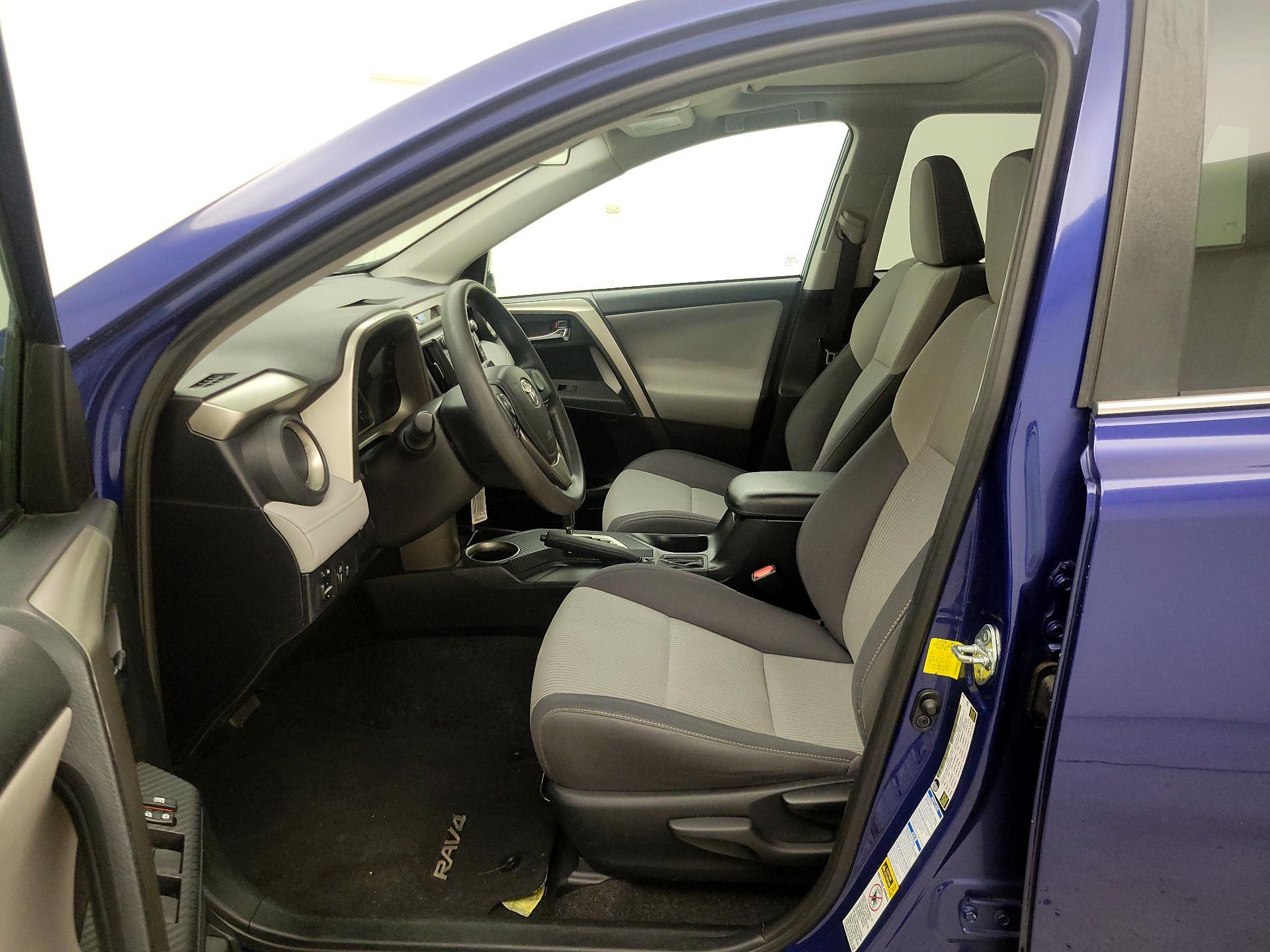 Thumbnail: 2014 Toyota RAV4 - 11