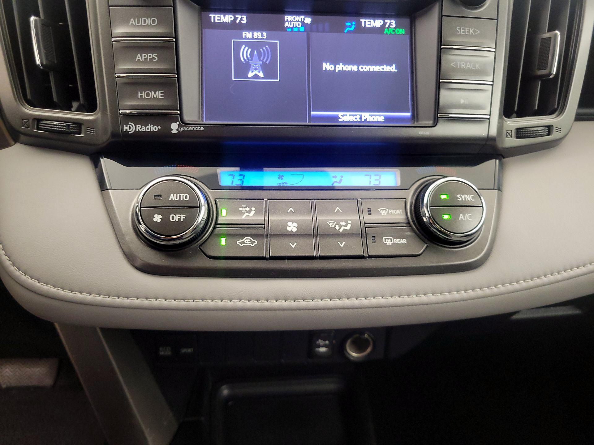 Thumbnail: 2014 Toyota RAV4 - 16