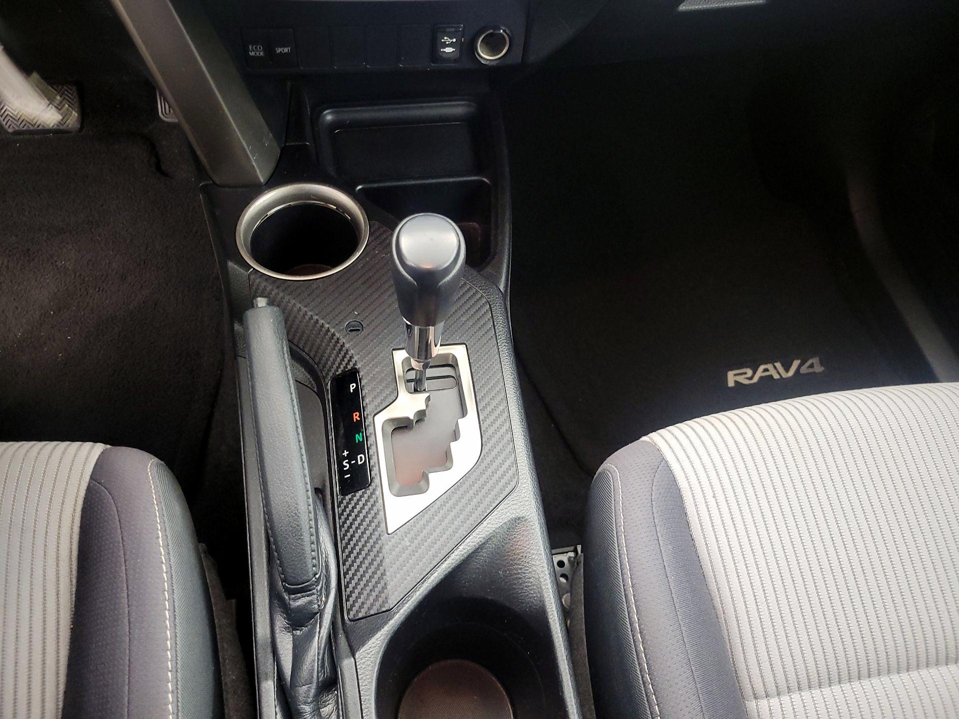 Thumbnail: 2014 Toyota RAV4 - 17