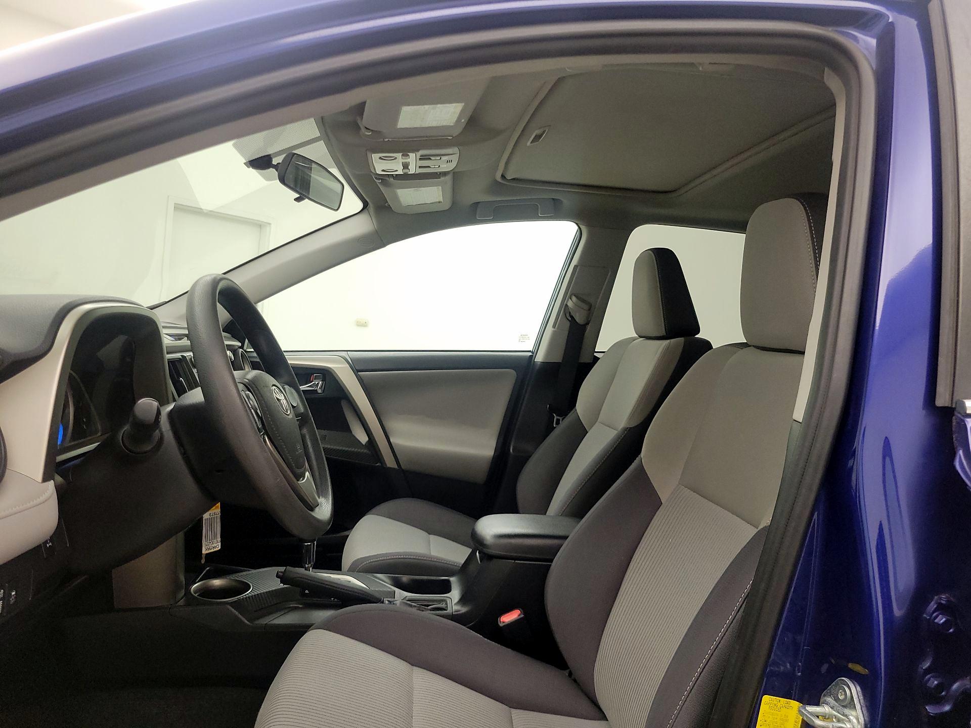 Thumbnail: 2014 Toyota RAV4 - 19