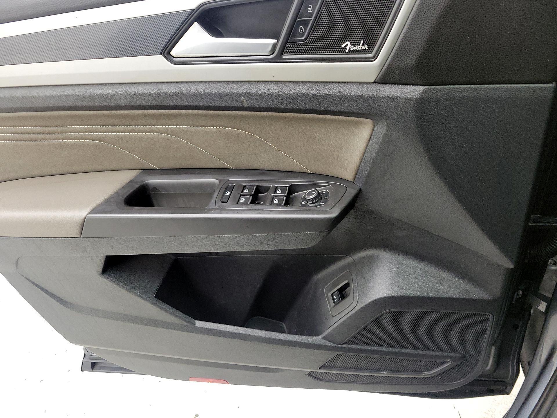 Thumbnail: 2022 Volkswagen Atlas - 12