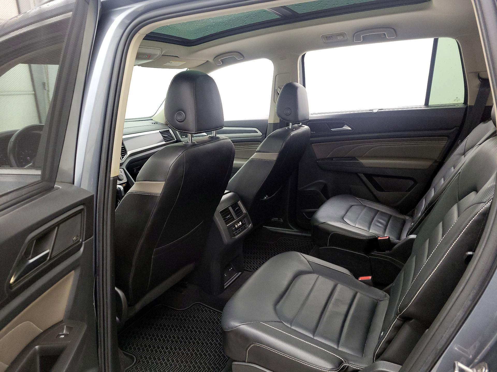 Thumbnail: 2022 Volkswagen Atlas - 20