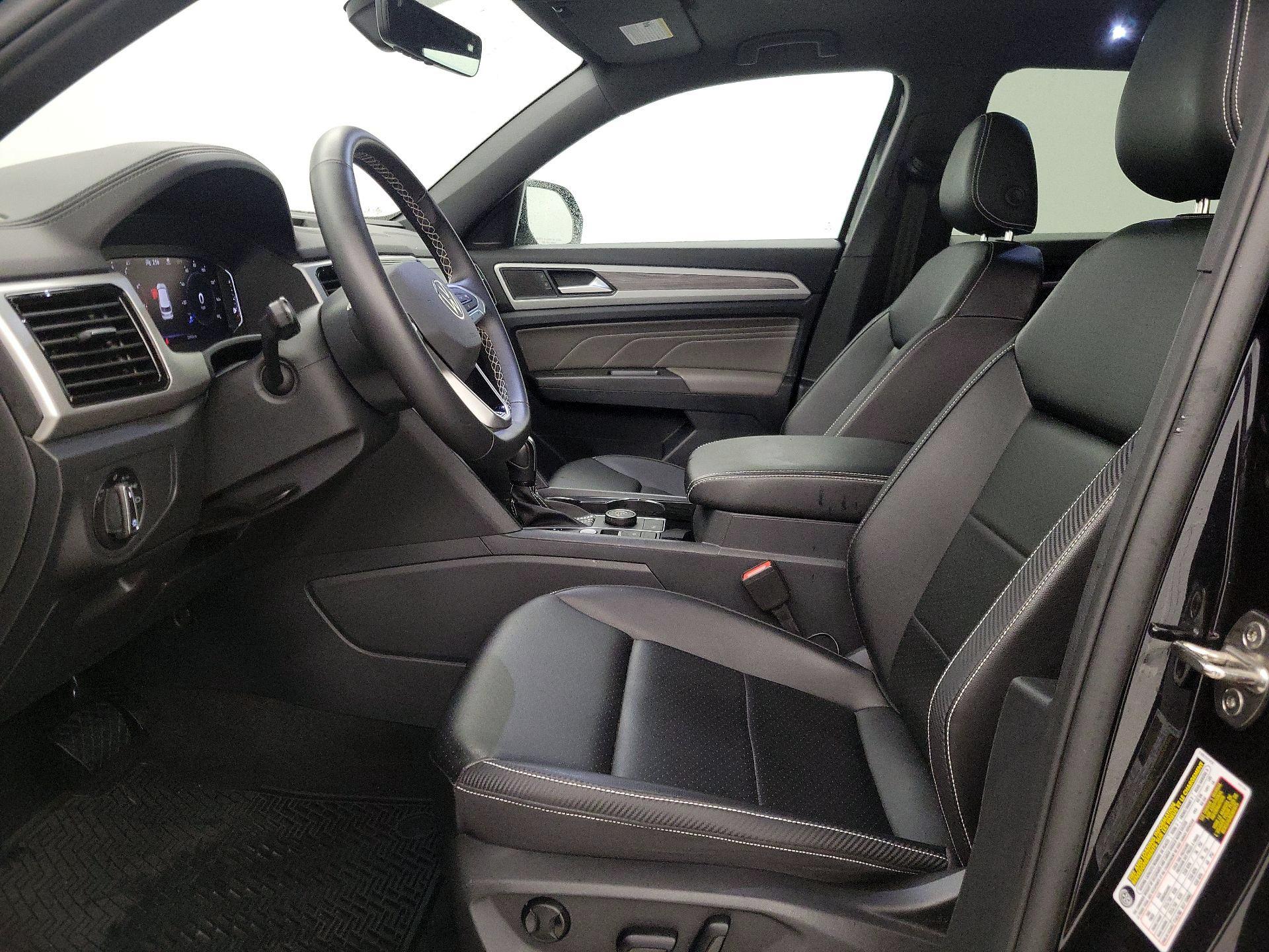 Thumbnail: 2022 Volkswagen Atlas - 11