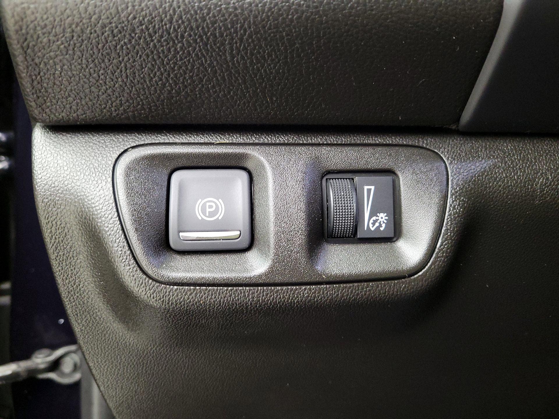 Thumbnail: 2021 GMC Acadia - 13