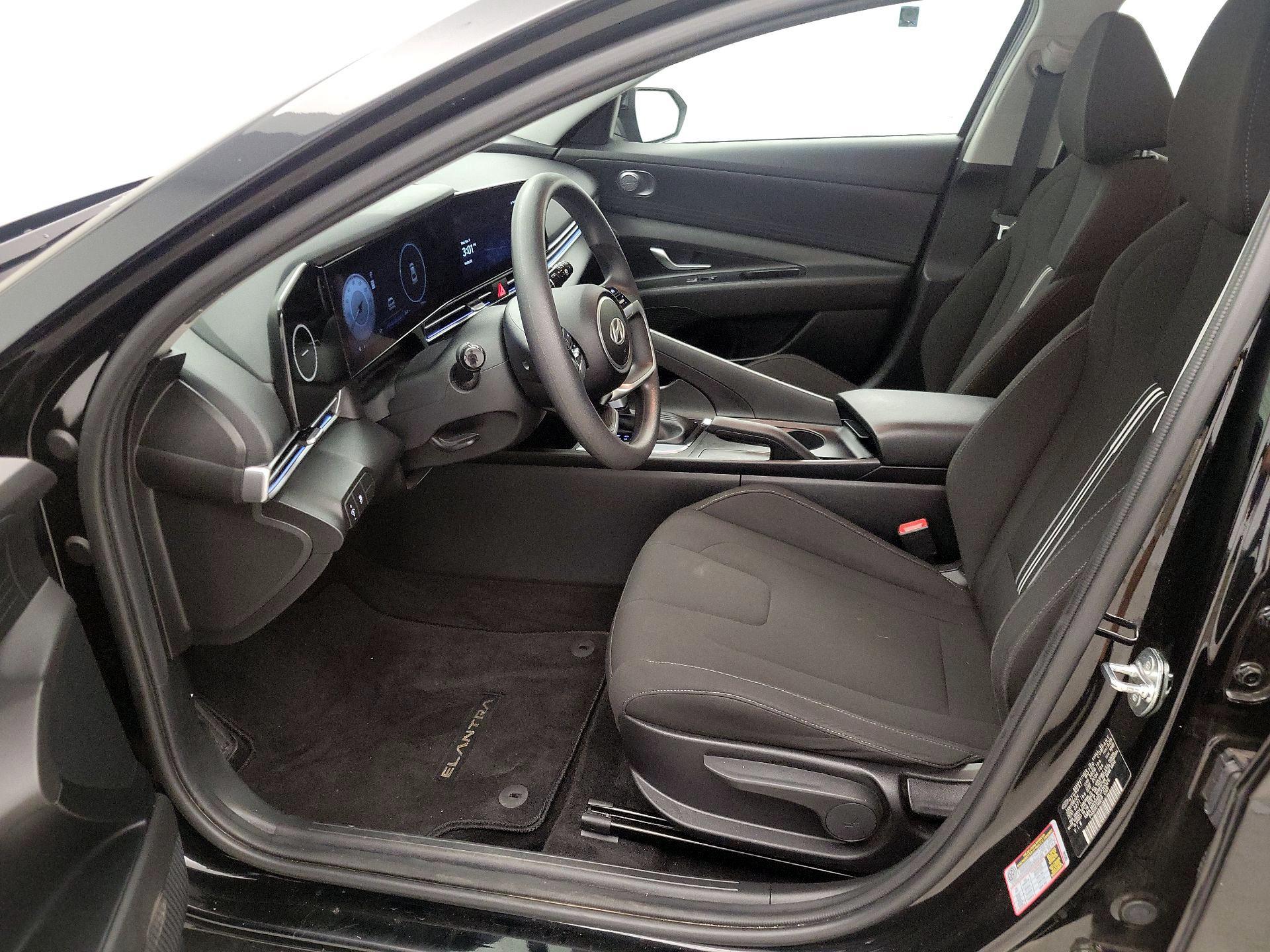 Thumbnail: 2024 Hyundai Elantra - 11