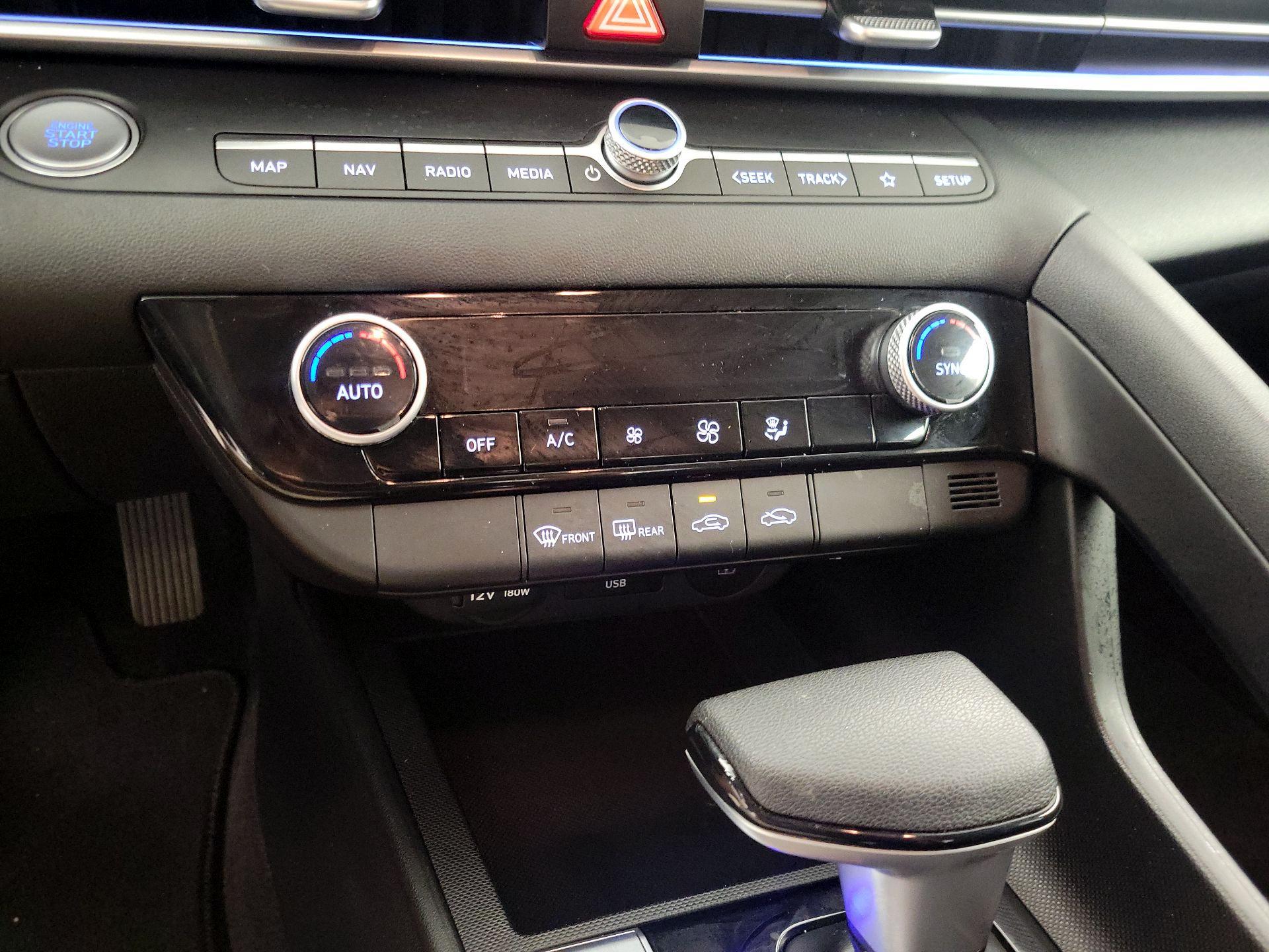 Thumbnail: 2024 Hyundai Elantra - 16