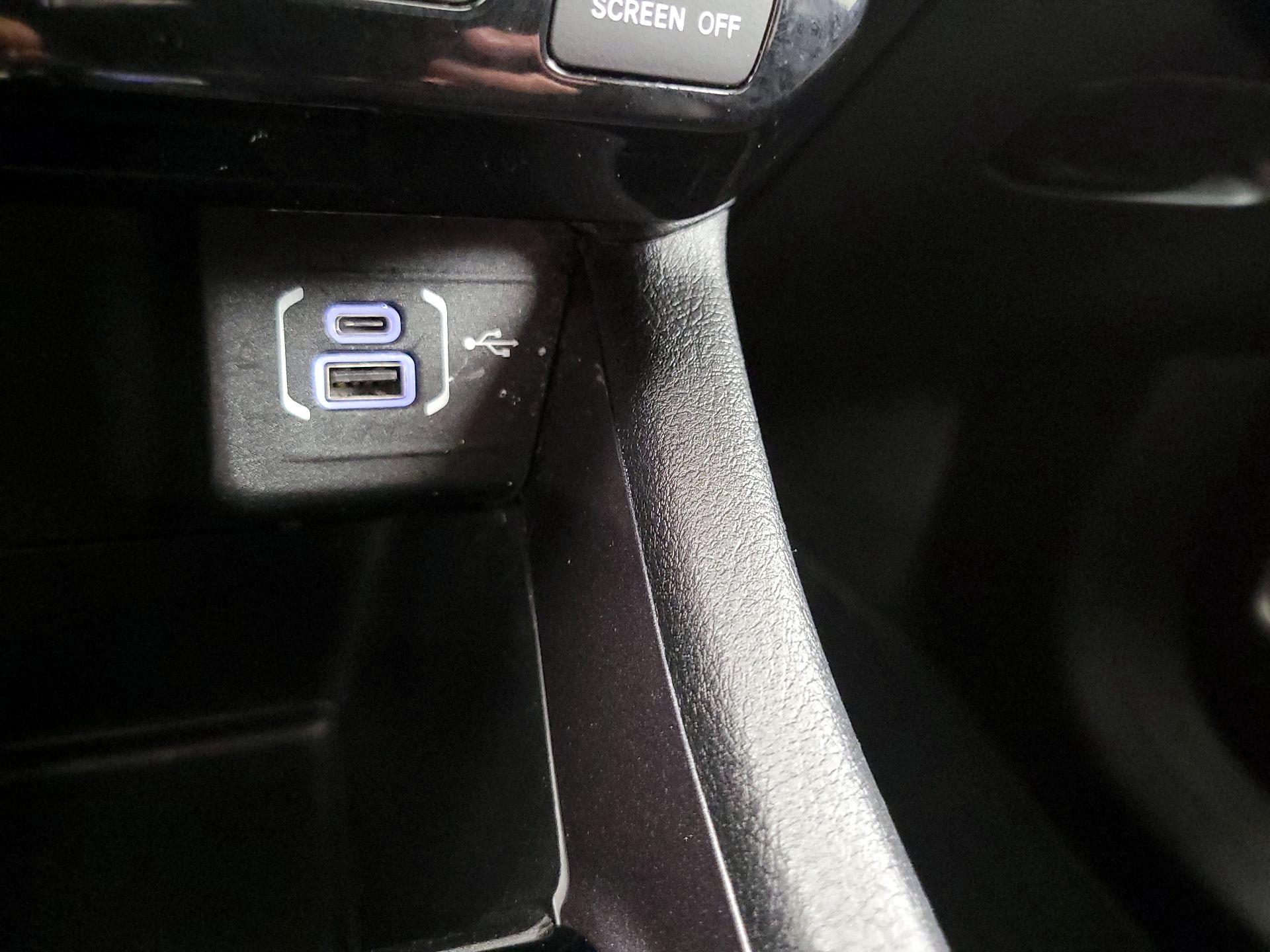 Thumbnail: 2022 Jeep Compass - 18