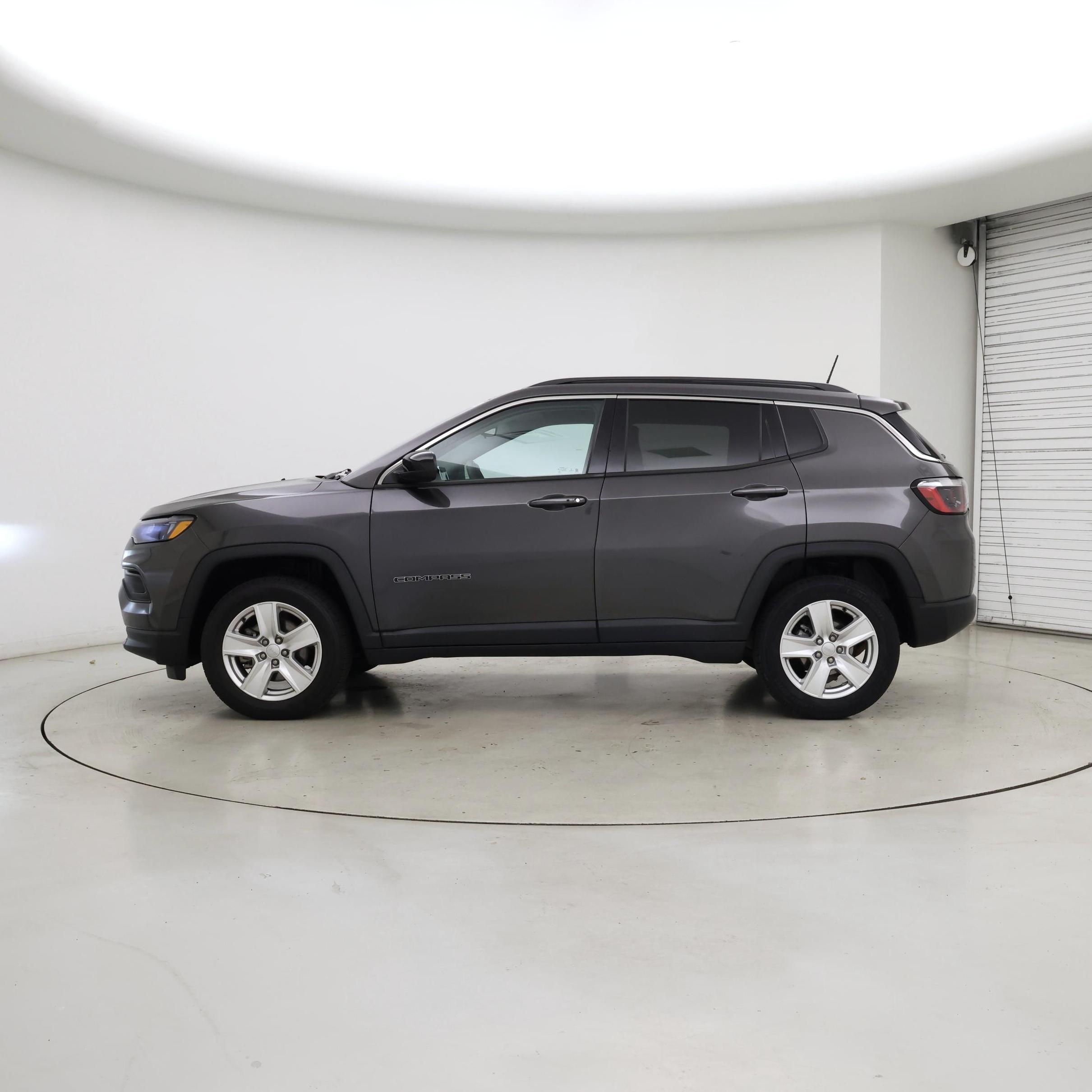 Thumbnail: 2022 Jeep Compass - 3