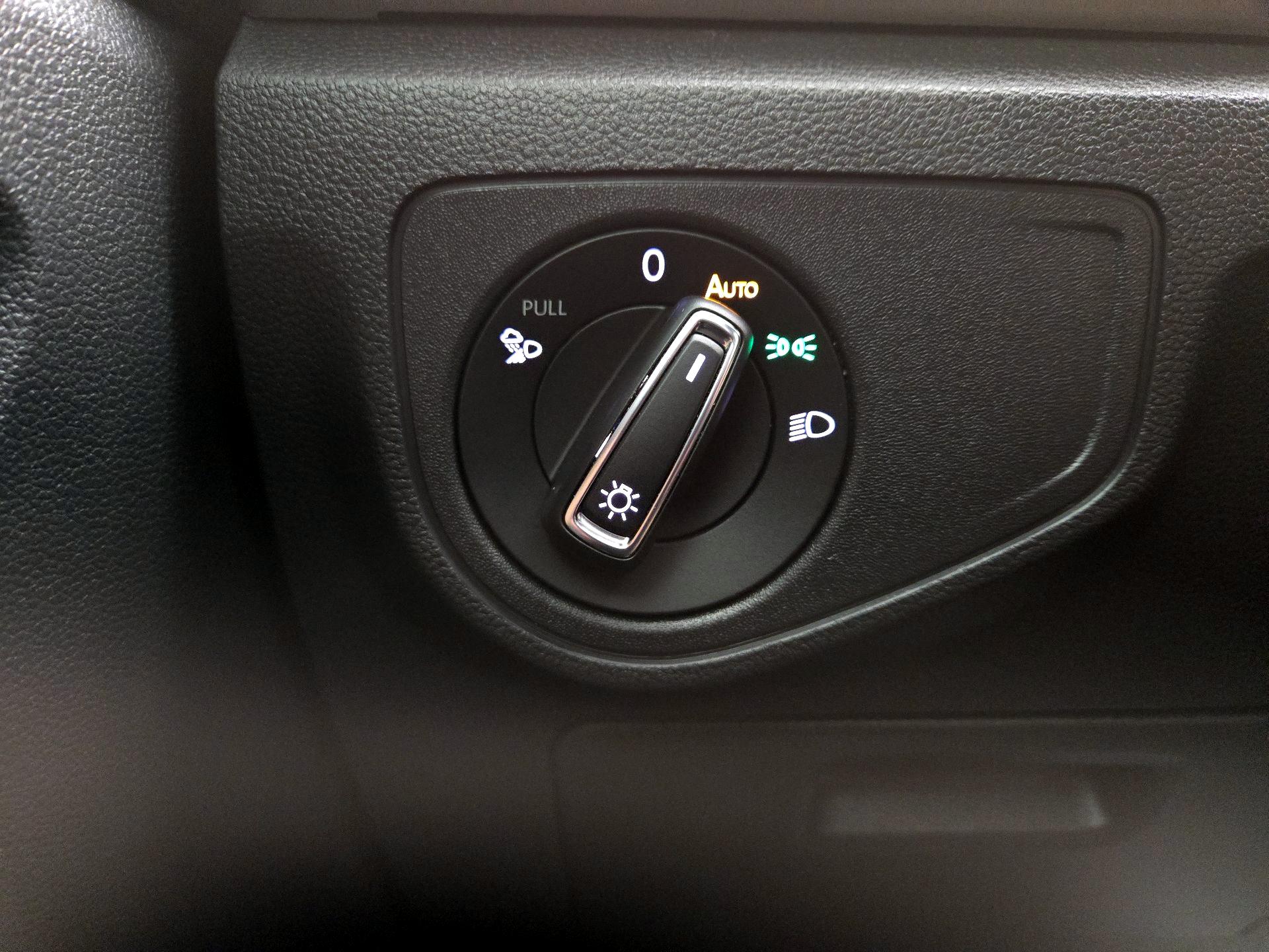 Thumbnail: 2020 Volkswagen Atlas - 13