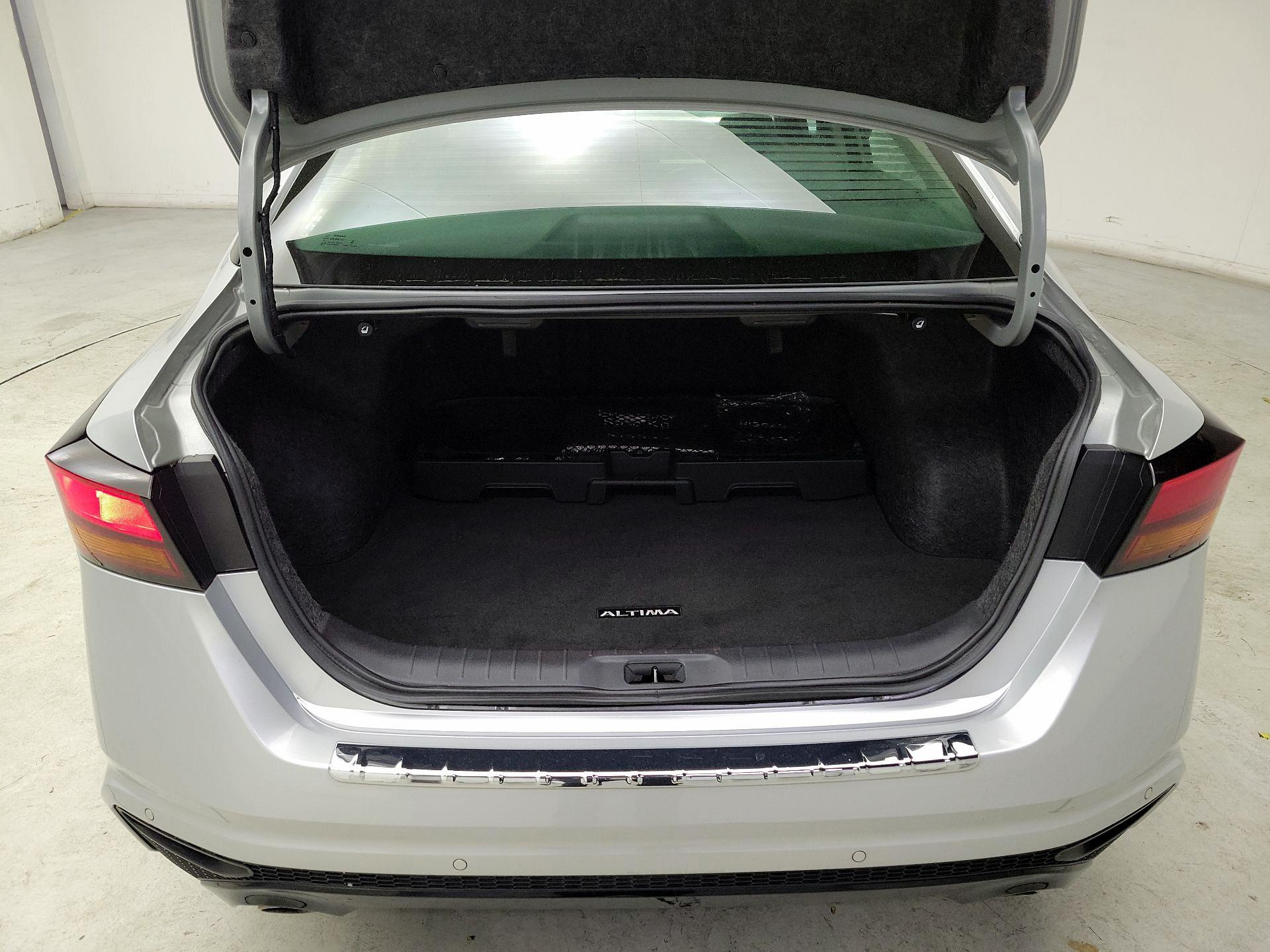 Thumbnail: 2023 Nissan Altima - 20