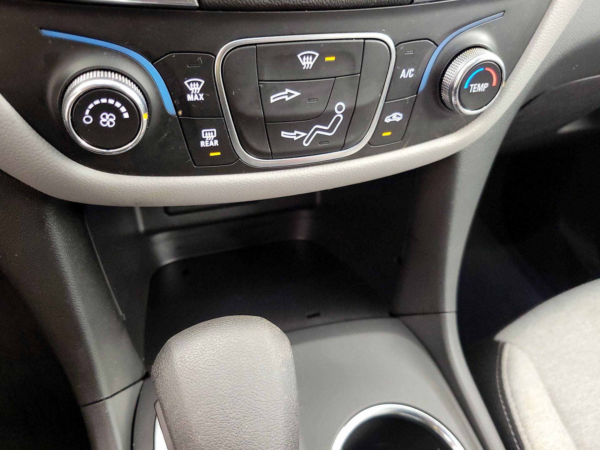 Thumbnail: 2023 Chevrolet Equinox - 16