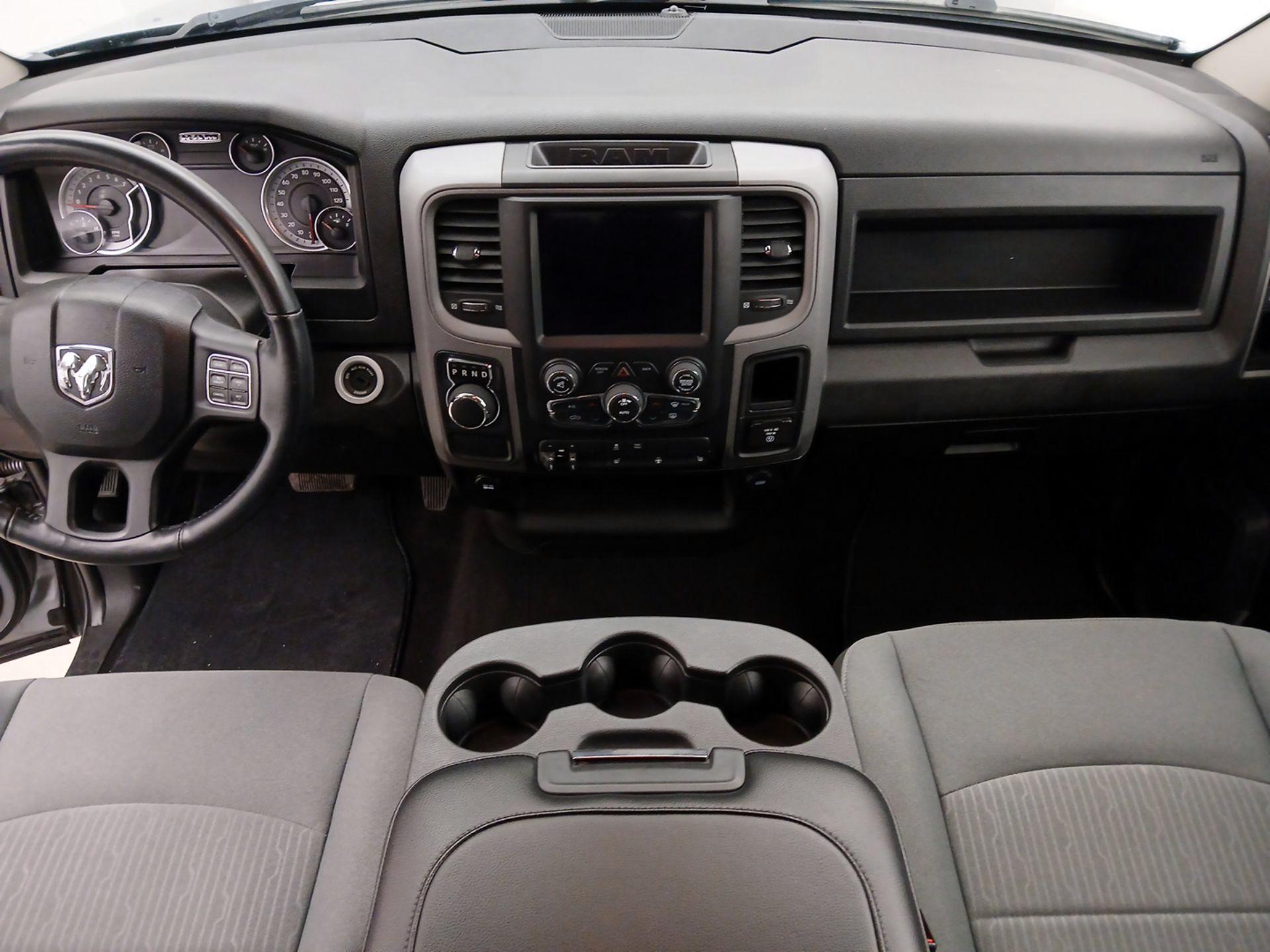 Thumbnail: 2022 RAM 1500 Classic - 9