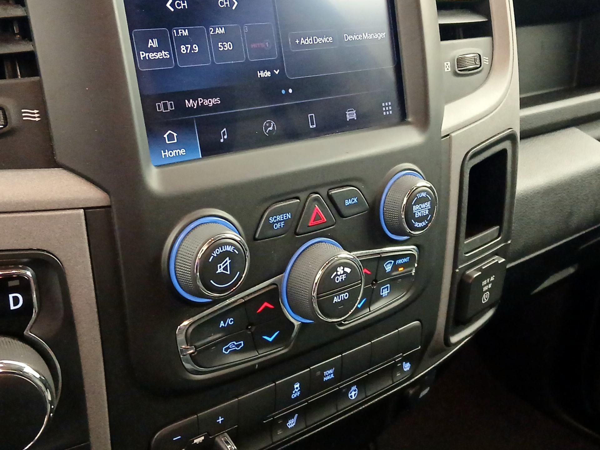 Thumbnail: 2022 RAM 1500 Classic - 16