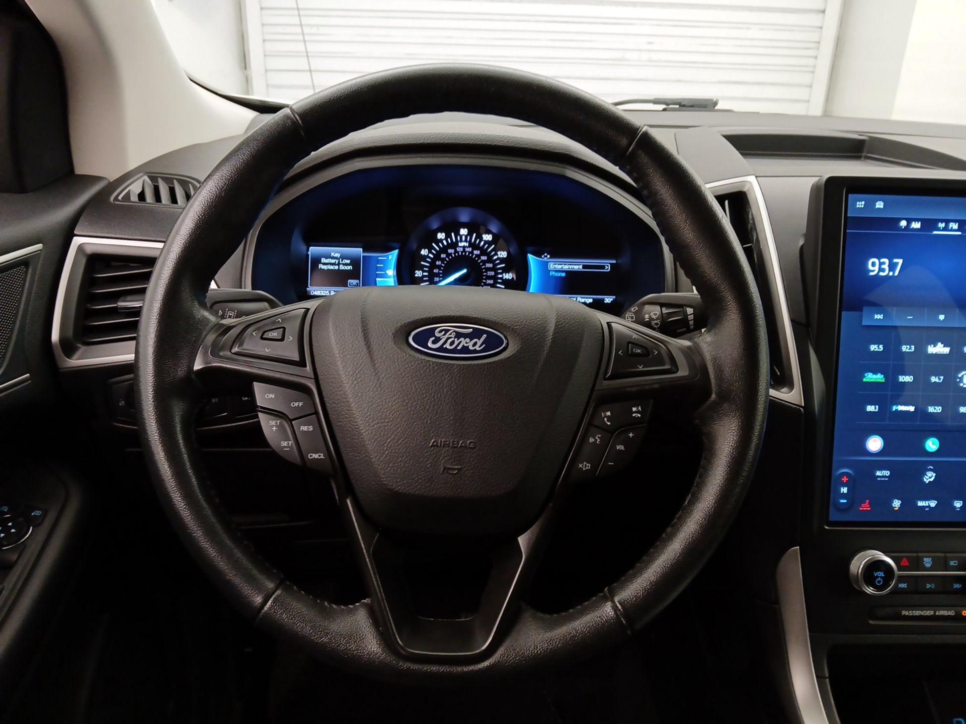 Thumbnail: 2022 Ford Edge - 10