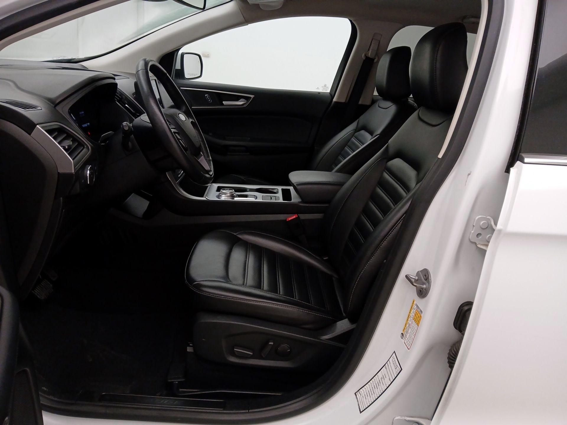 Thumbnail: 2022 Ford Edge - 11