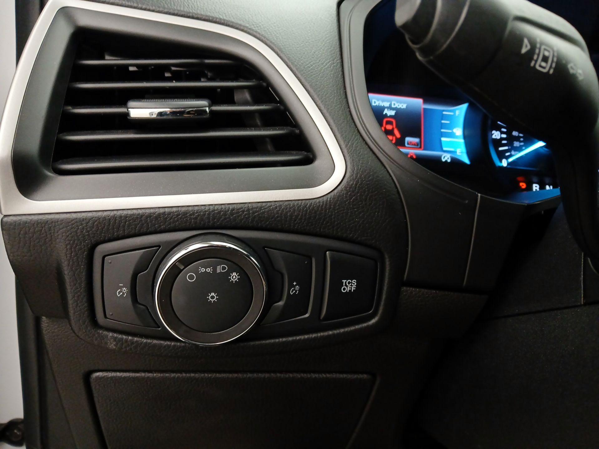 Thumbnail: 2022 Ford Edge - 13