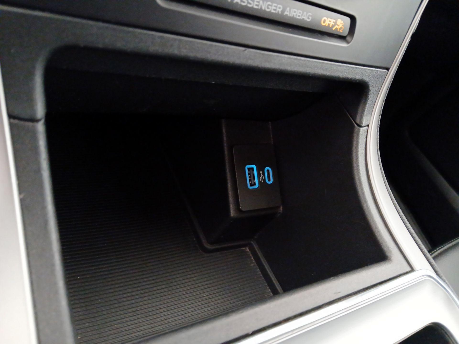 Thumbnail: 2022 Ford Edge - 18