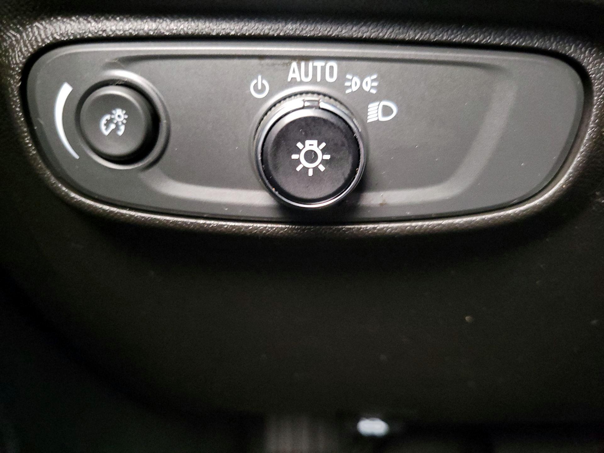 Thumbnail: 2022 Chevrolet Equinox - 13