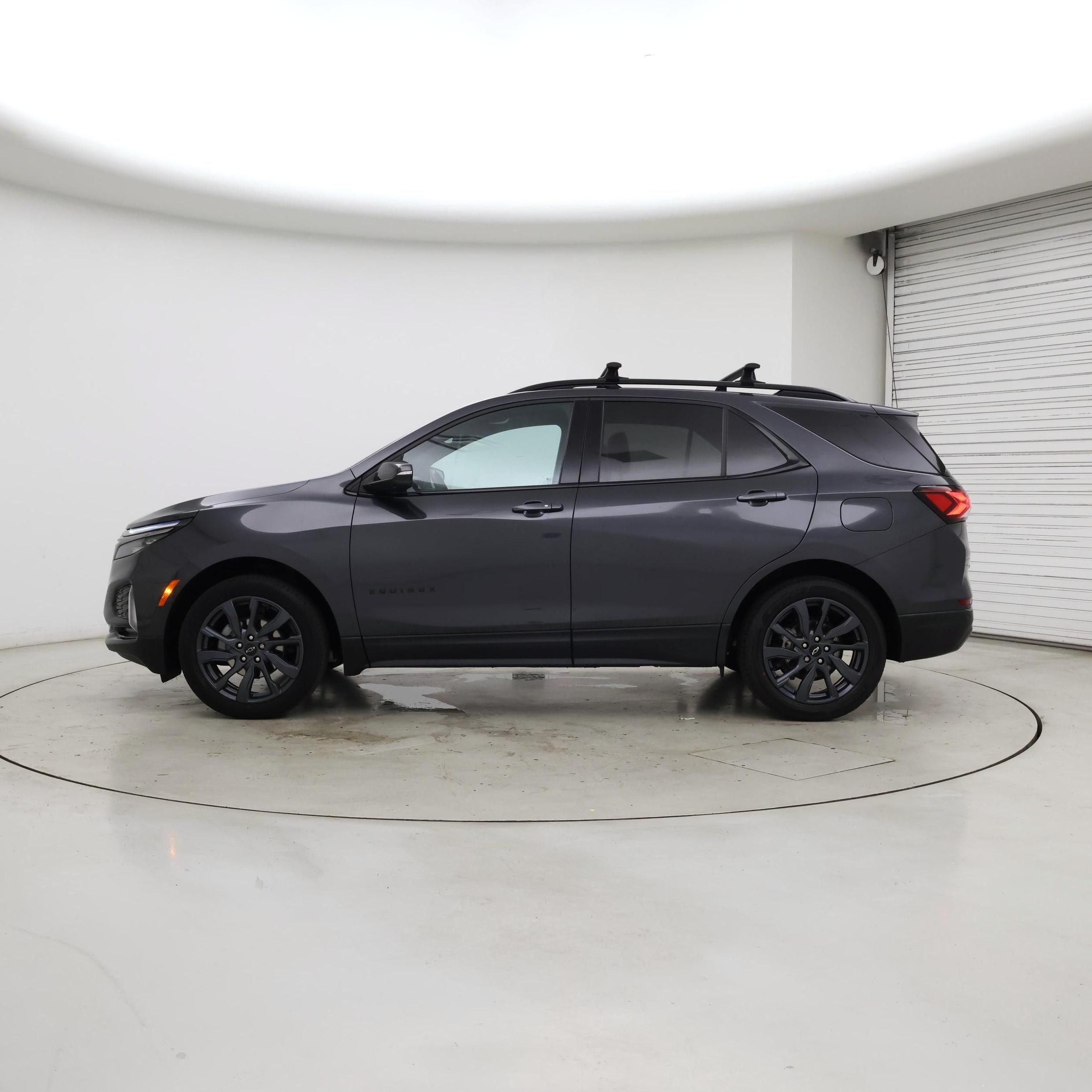 Thumbnail: 2022 Chevrolet Equinox - 3