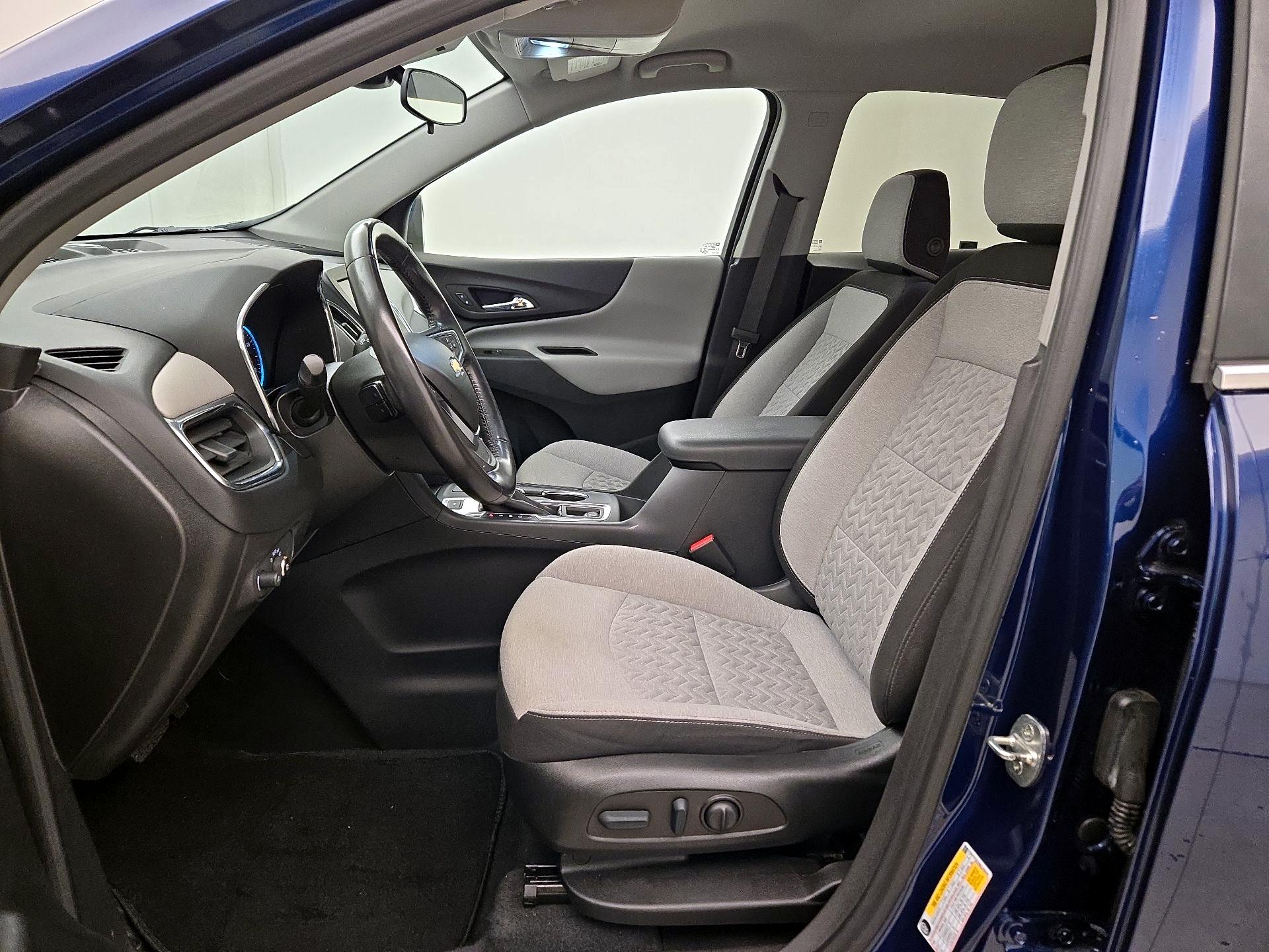 Thumbnail: 2022 Chevrolet Equinox - 11