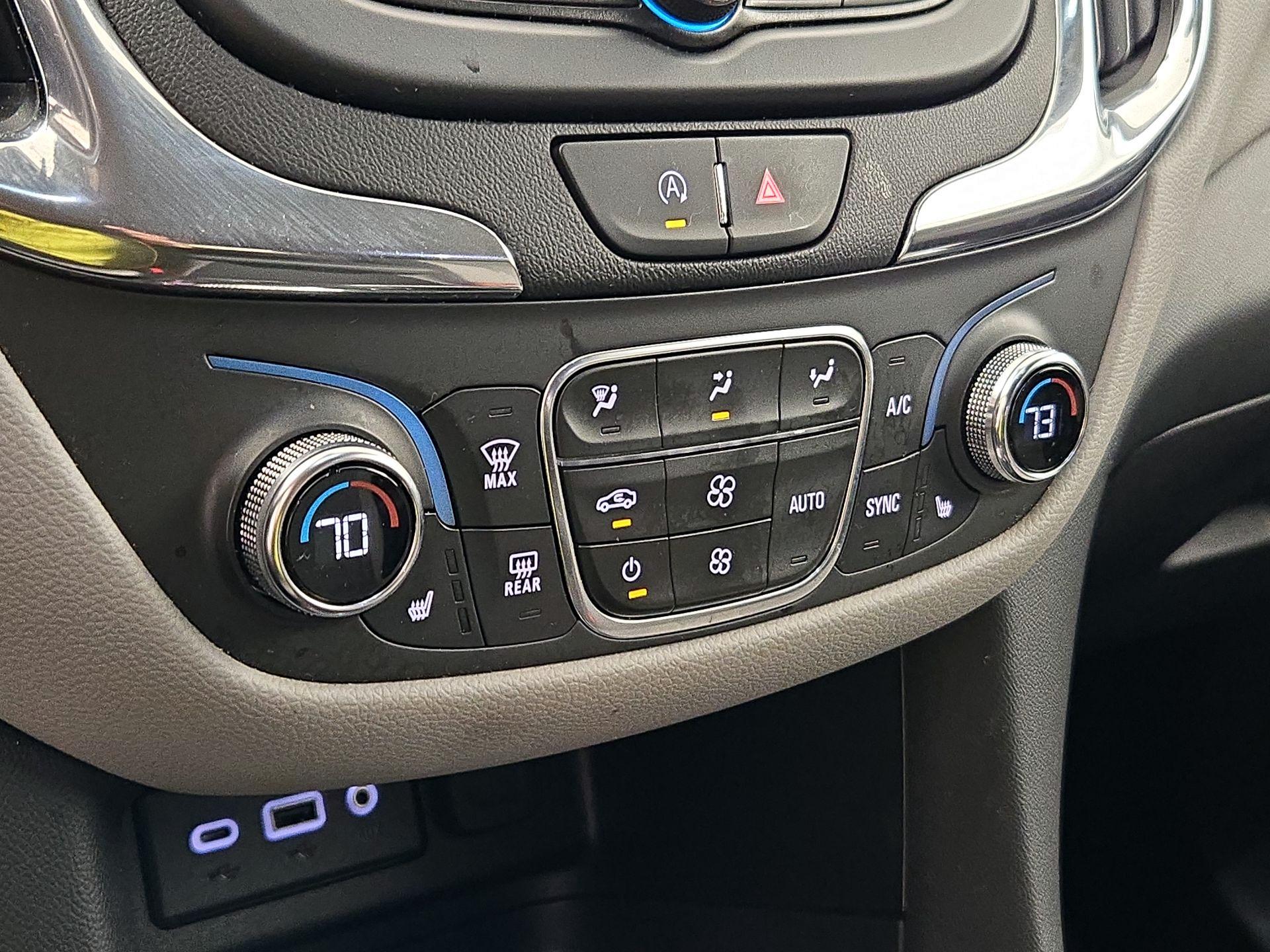 Thumbnail: 2022 Chevrolet Equinox - 16