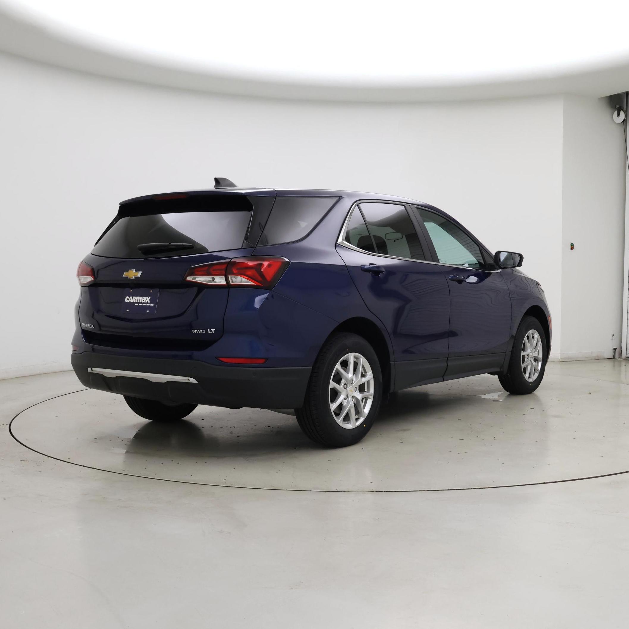 Thumbnail: 2022 Chevrolet Equinox - 8