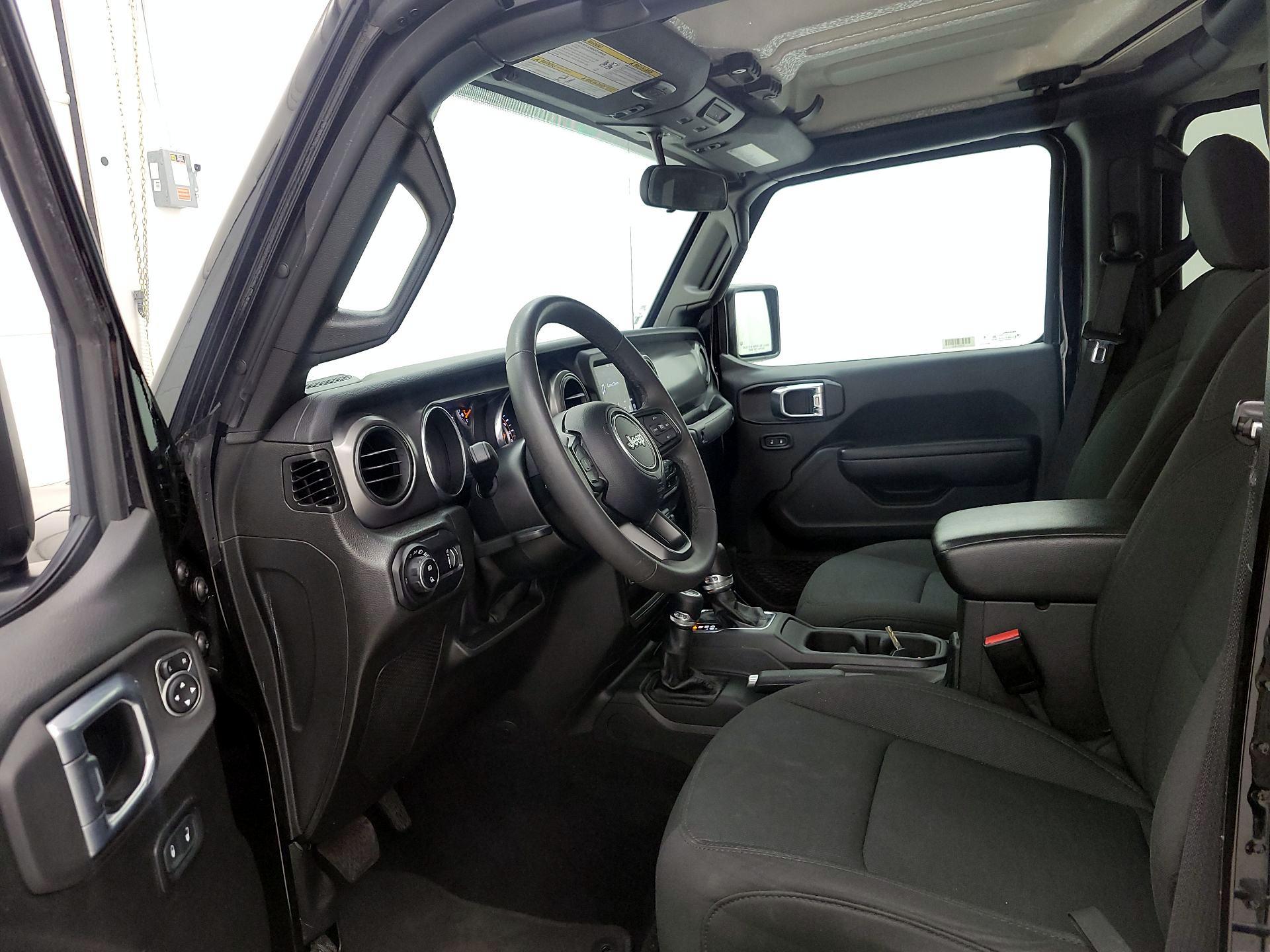 Thumbnail: 2023 Jeep Gladiator - 11