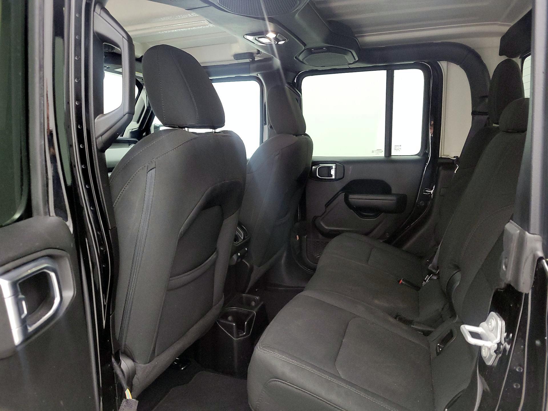 Thumbnail: 2023 Jeep Gladiator - 18