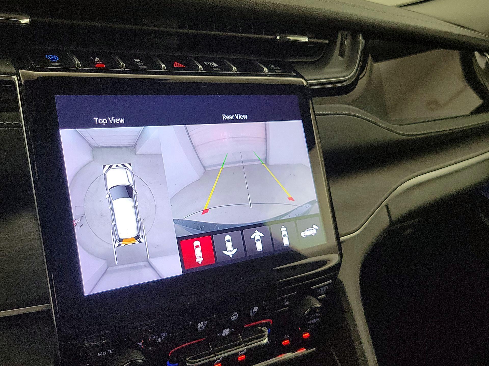 Thumbnail: 2023 Jeep Grand Cherokee - 15