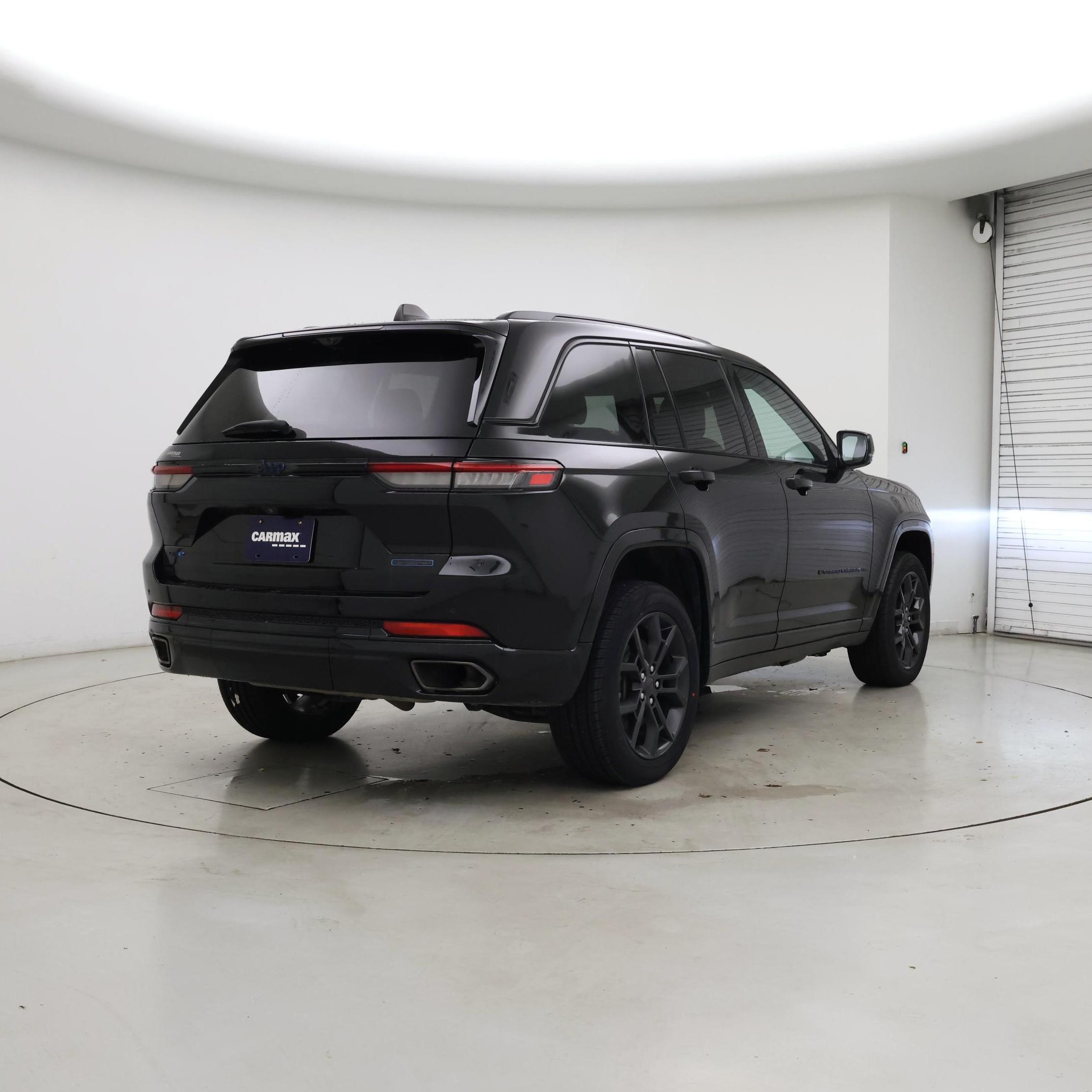 Thumbnail: 2023 Jeep Grand Cherokee - 8