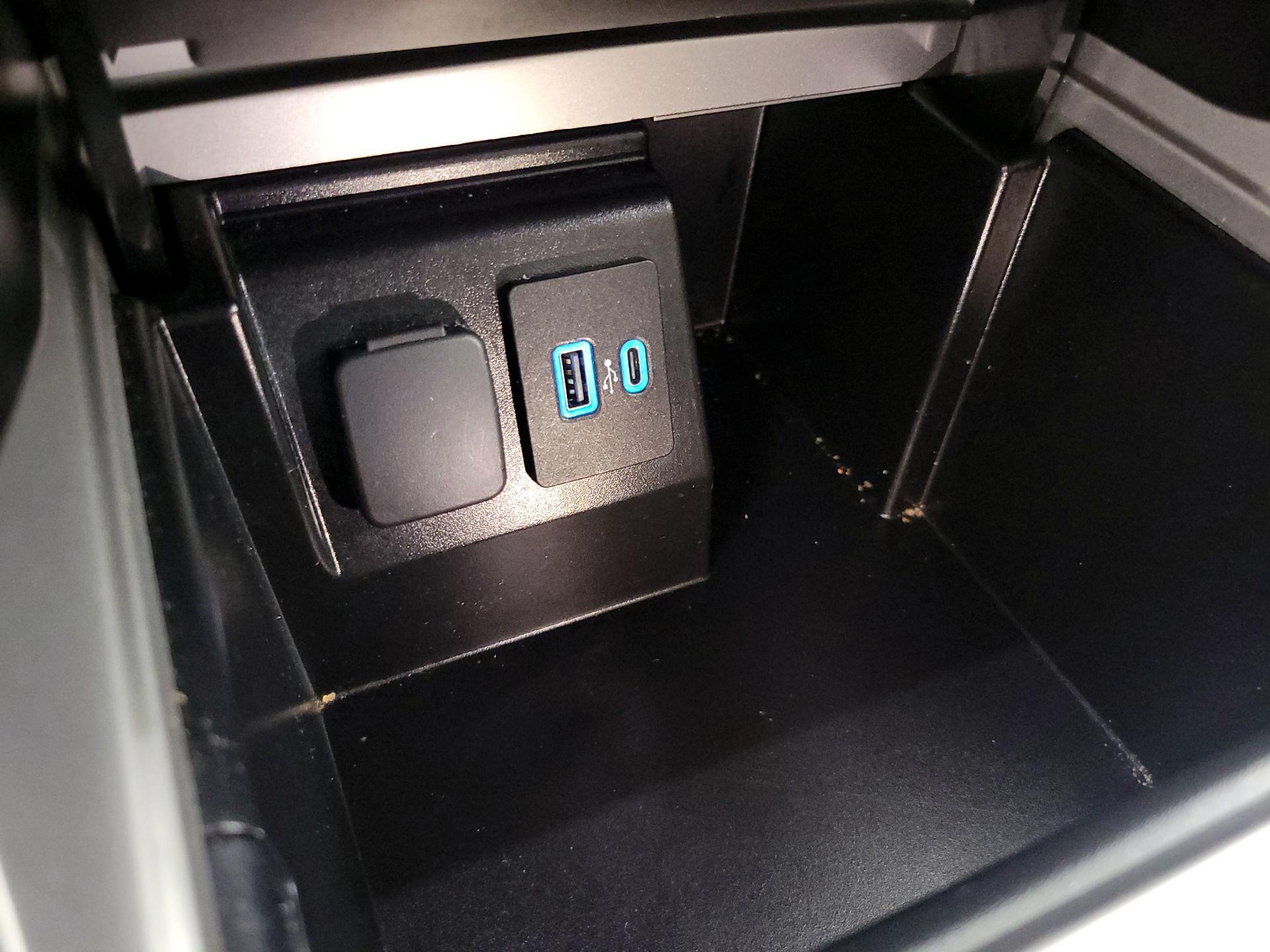 Thumbnail: 2023 Ford Explorer - 19