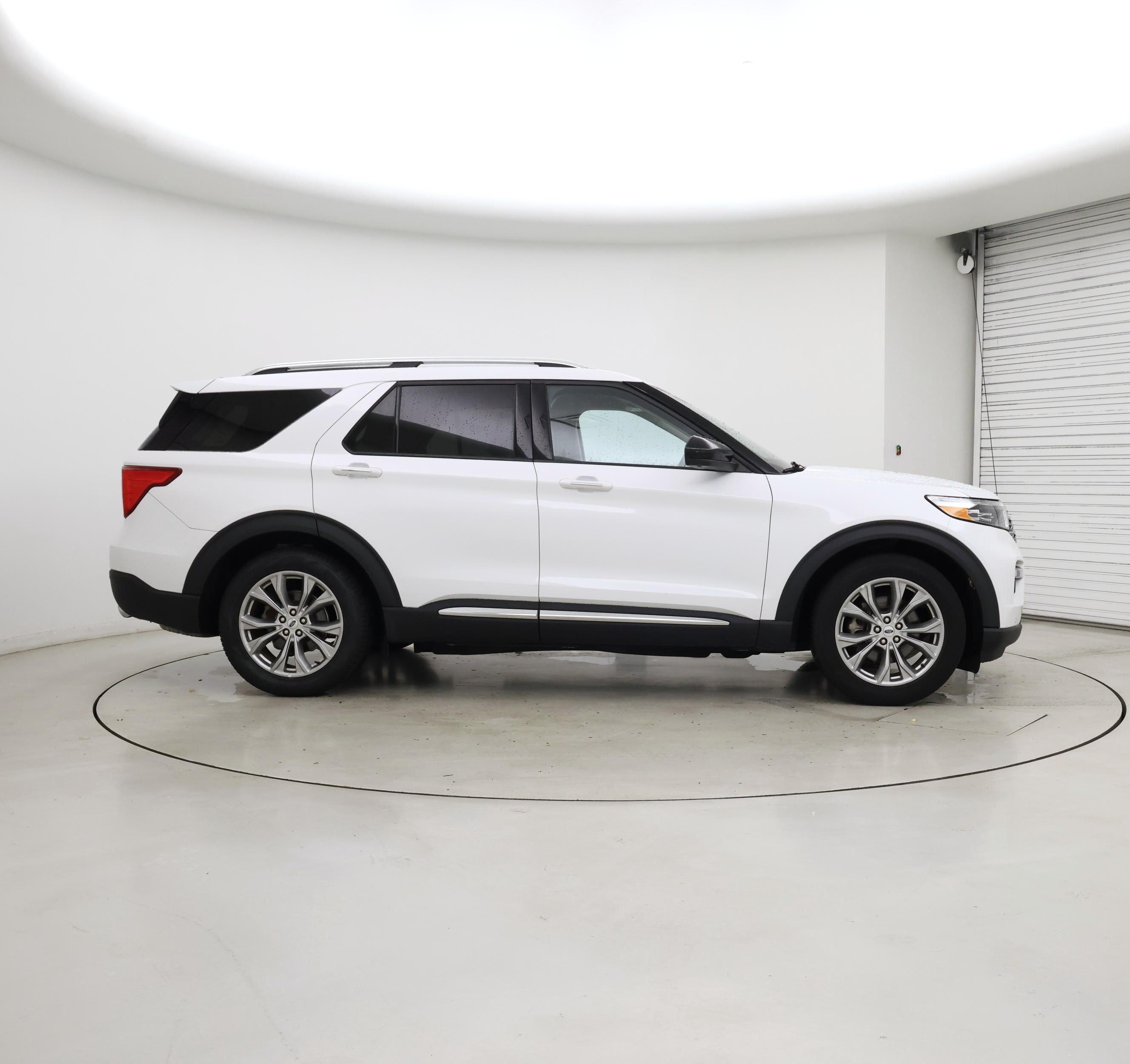 Thumbnail: 2023 Ford Explorer - 7