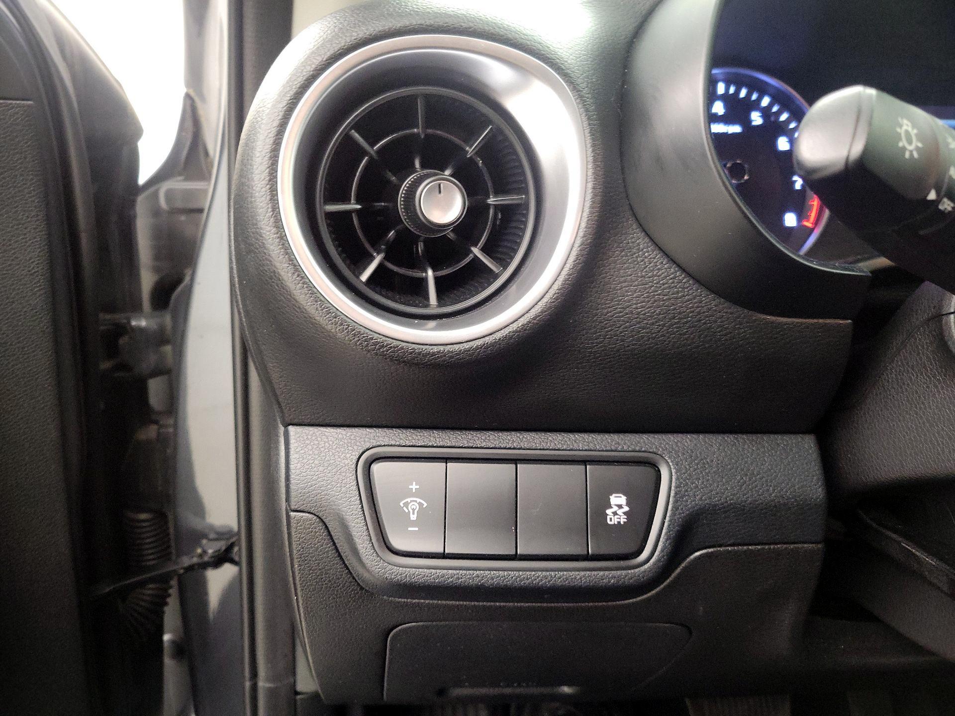 Thumbnail: 2023 Kia Forte - 13