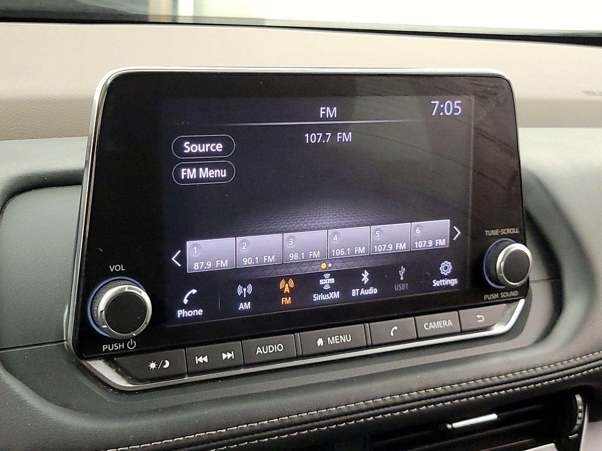 Thumbnail: 2022 Nissan Rogue - 15