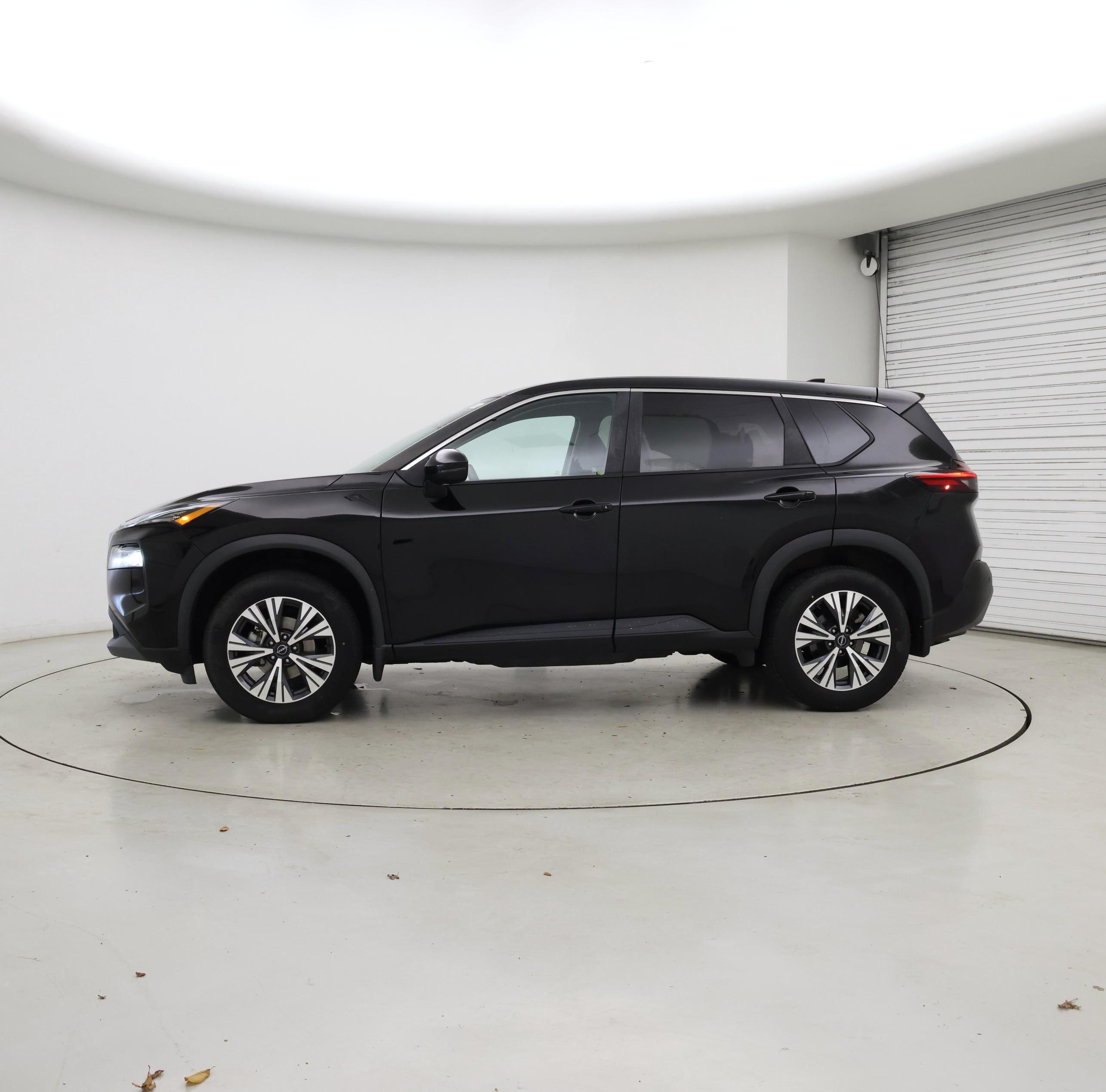 Thumbnail: 2022 Nissan Rogue - 3