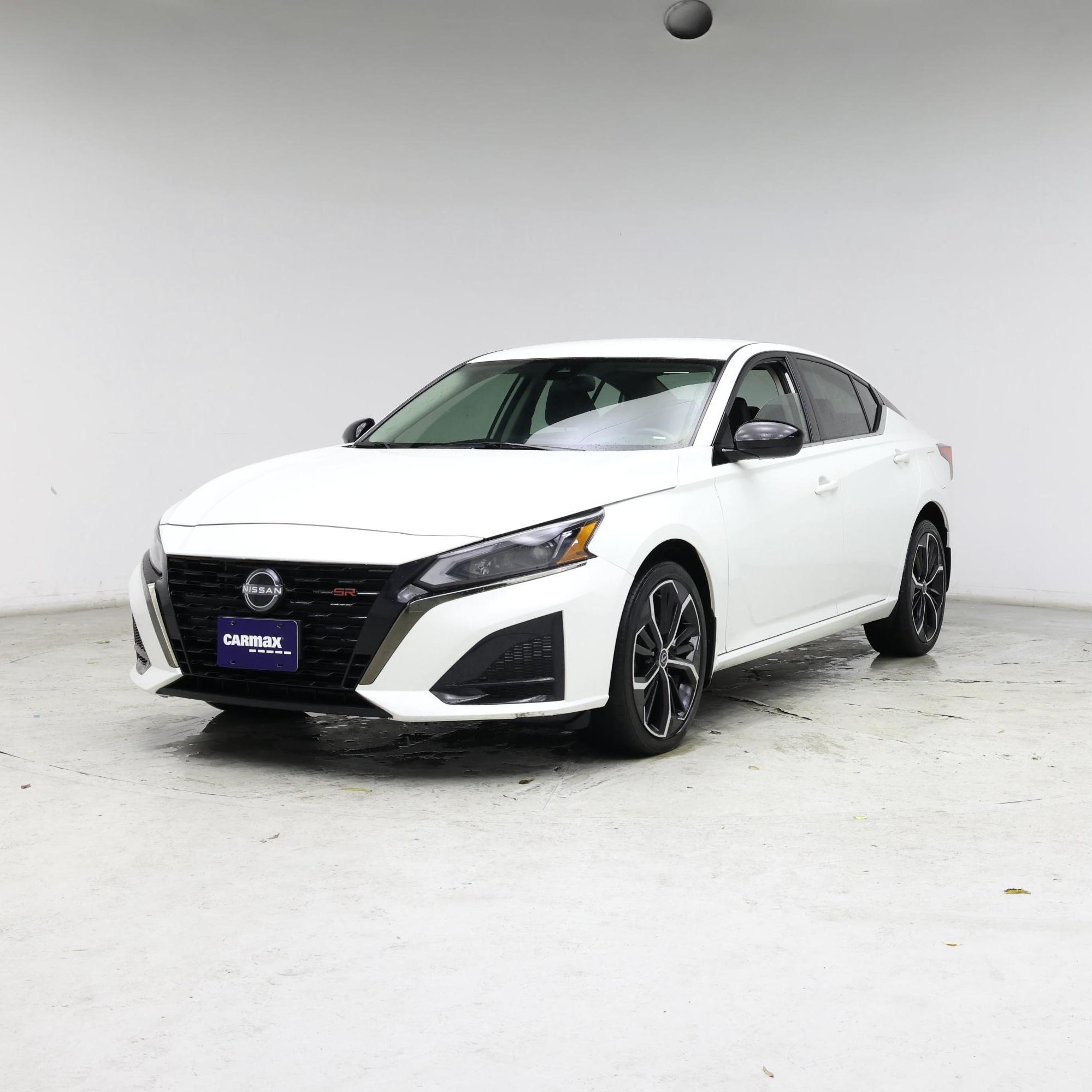 Thumbnail: 2023 Nissan Altima - 4