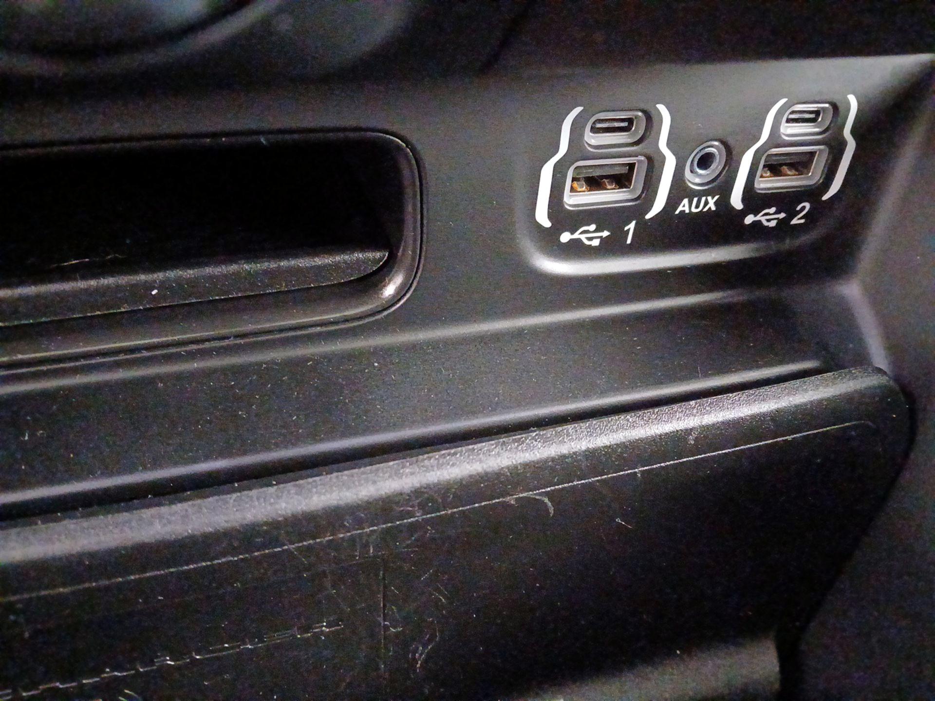 Thumbnail: 2021 RAM 1500 - 19