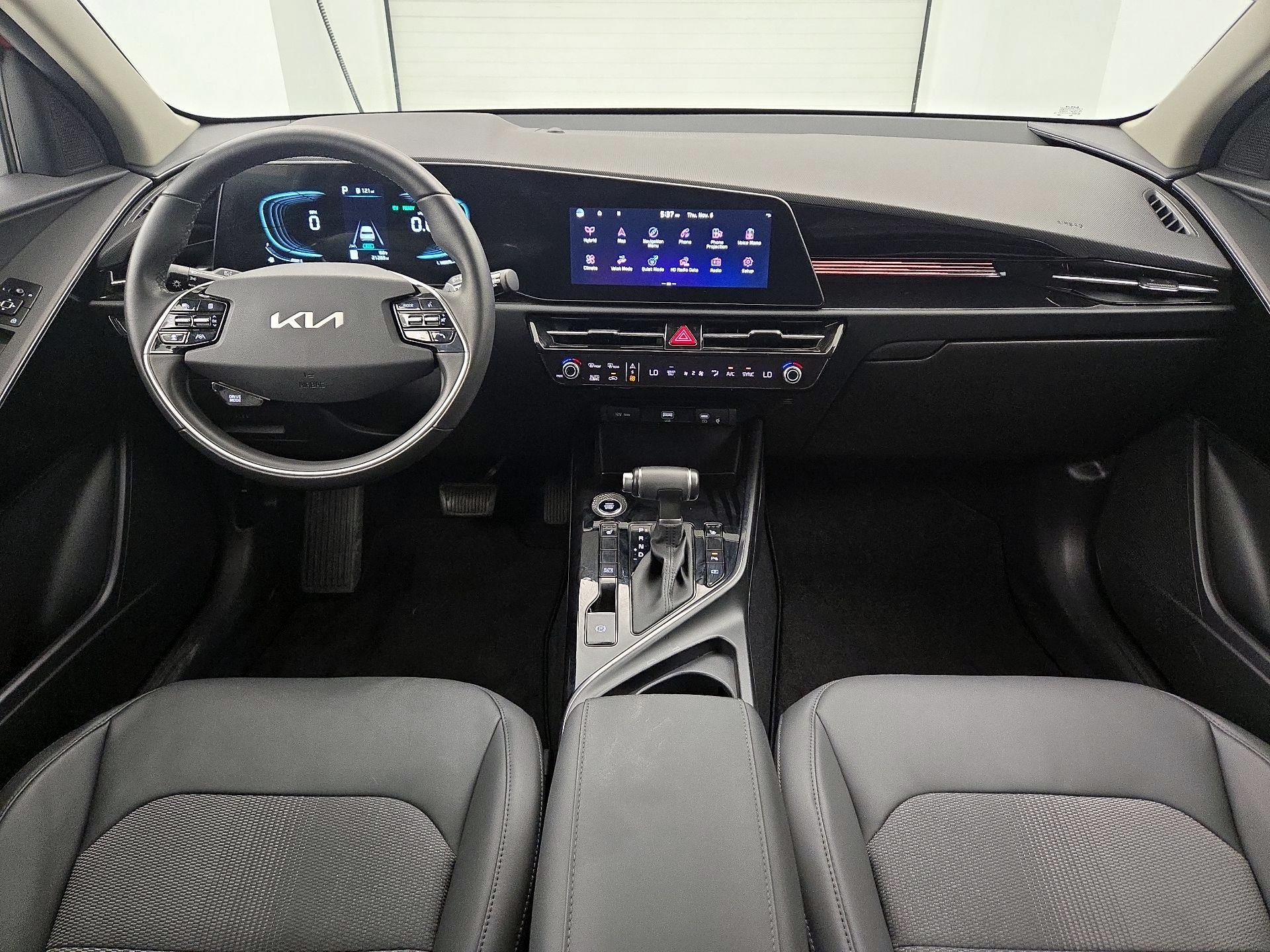 Thumbnail: 2023 Kia Niro - 9