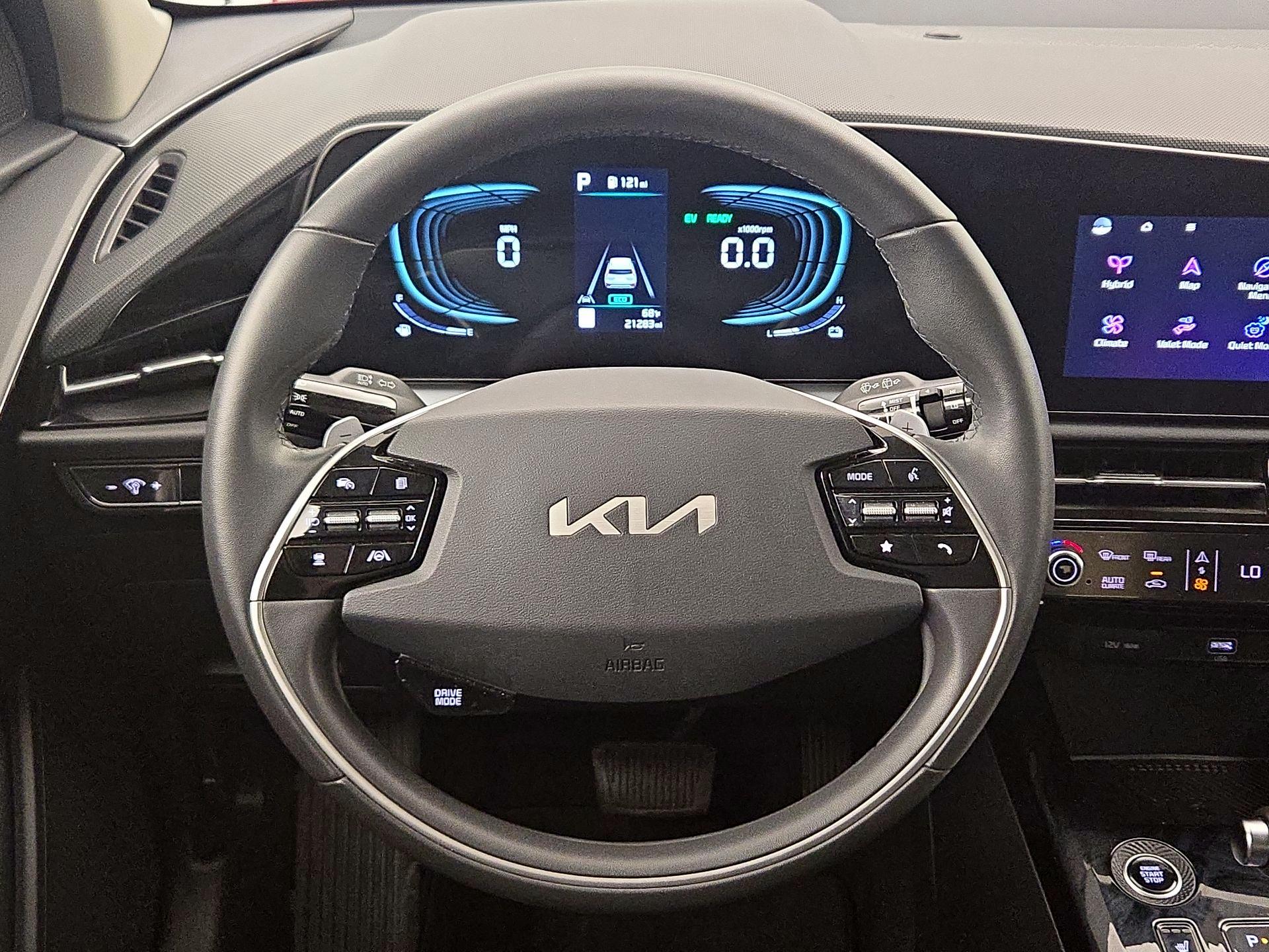 Thumbnail: 2023 Kia Niro - 10