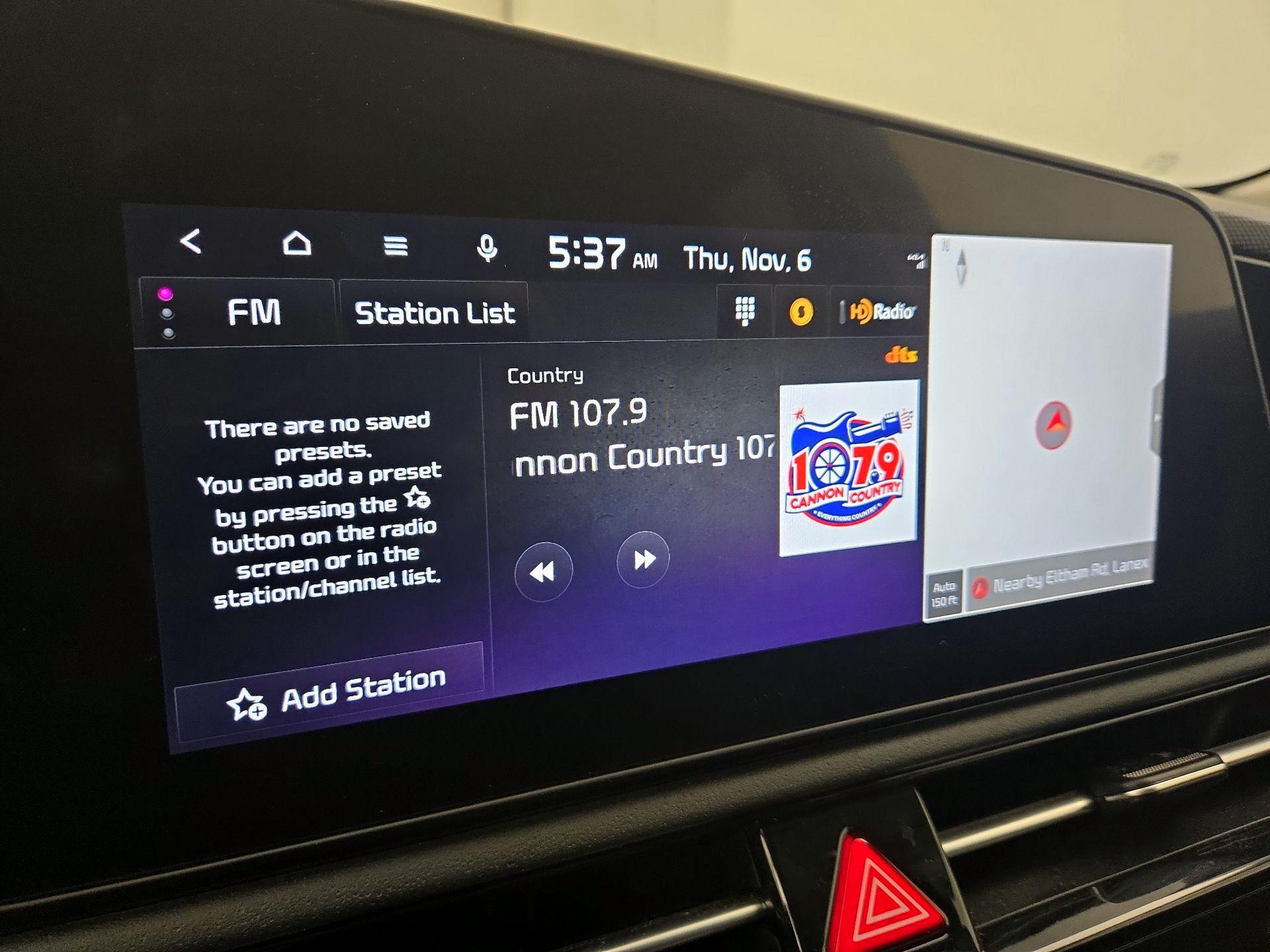 Thumbnail: 2023 Kia Niro - 16