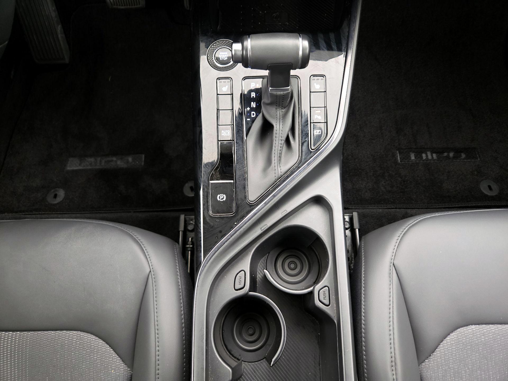 Thumbnail: 2023 Kia Niro - 18