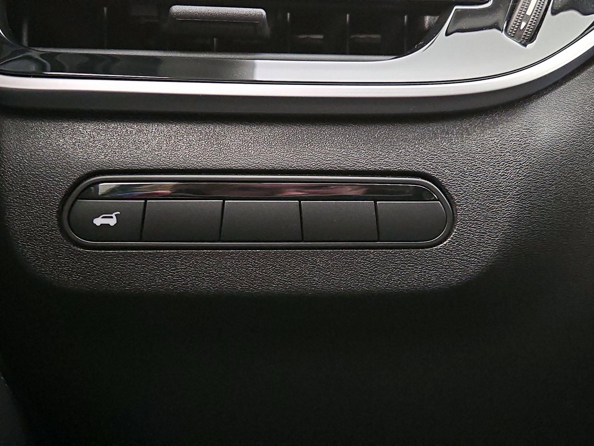 Thumbnail: 2023 INFINITI QX60 - 11