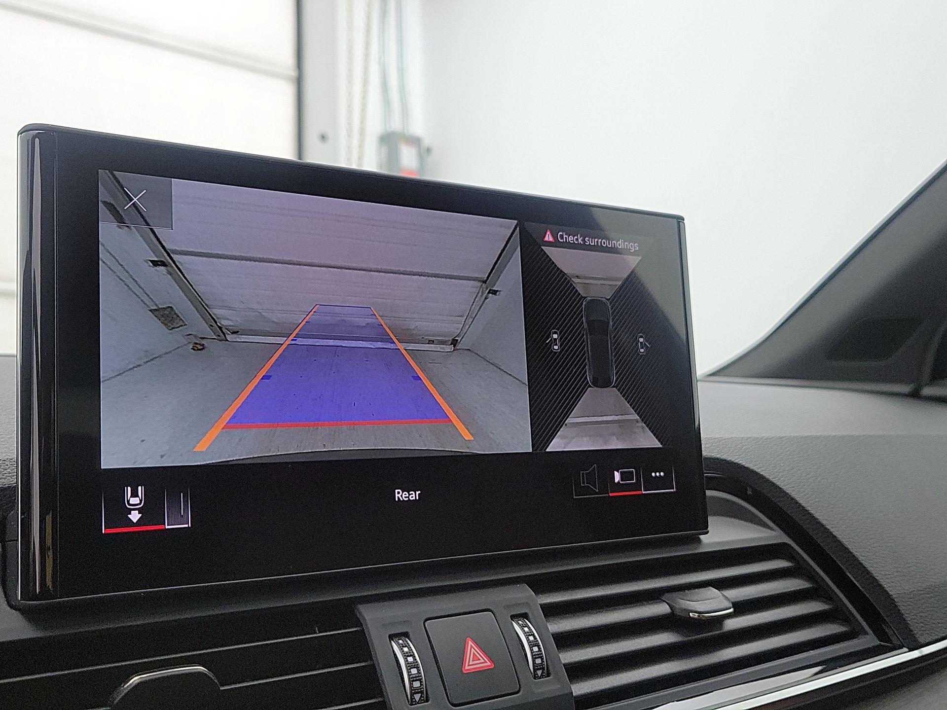 Thumbnail: 2022 Audi Q5 - 14