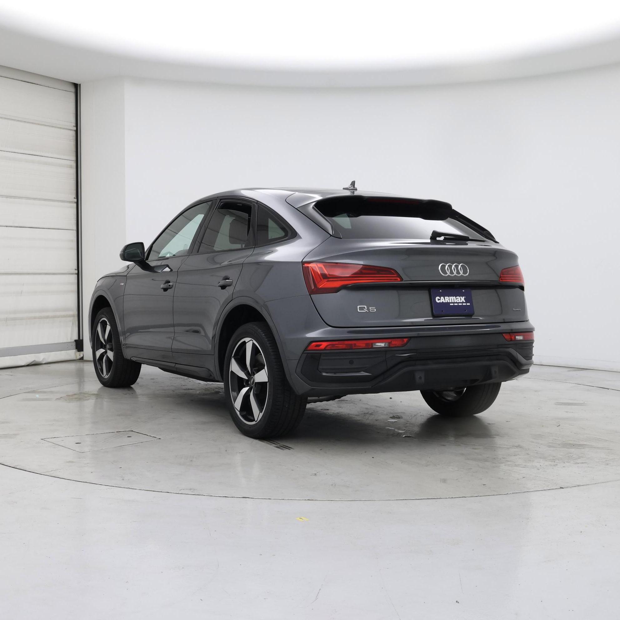 Thumbnail: 2022 Audi Q5 - 2