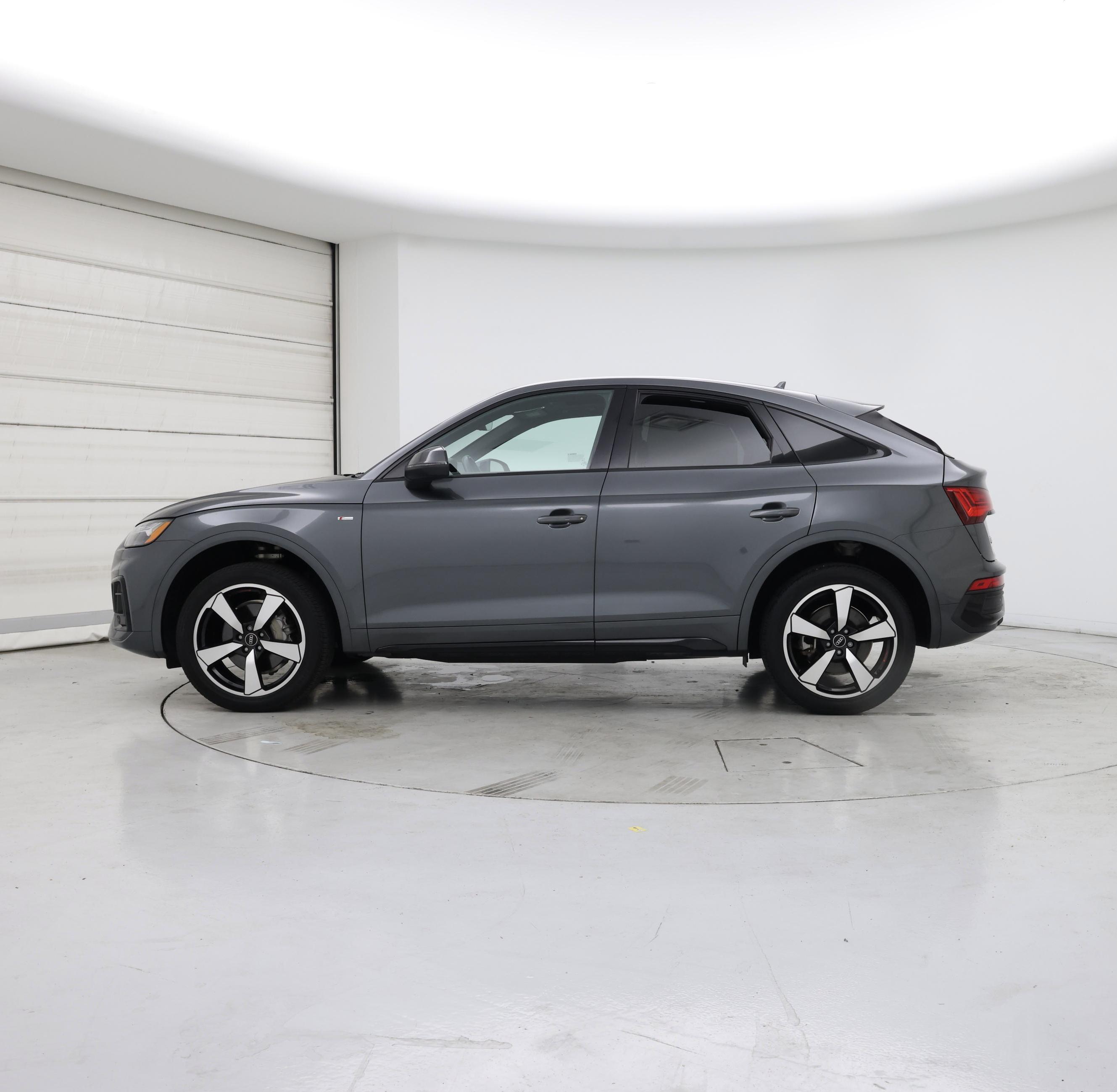 Thumbnail: 2022 Audi Q5 - 3