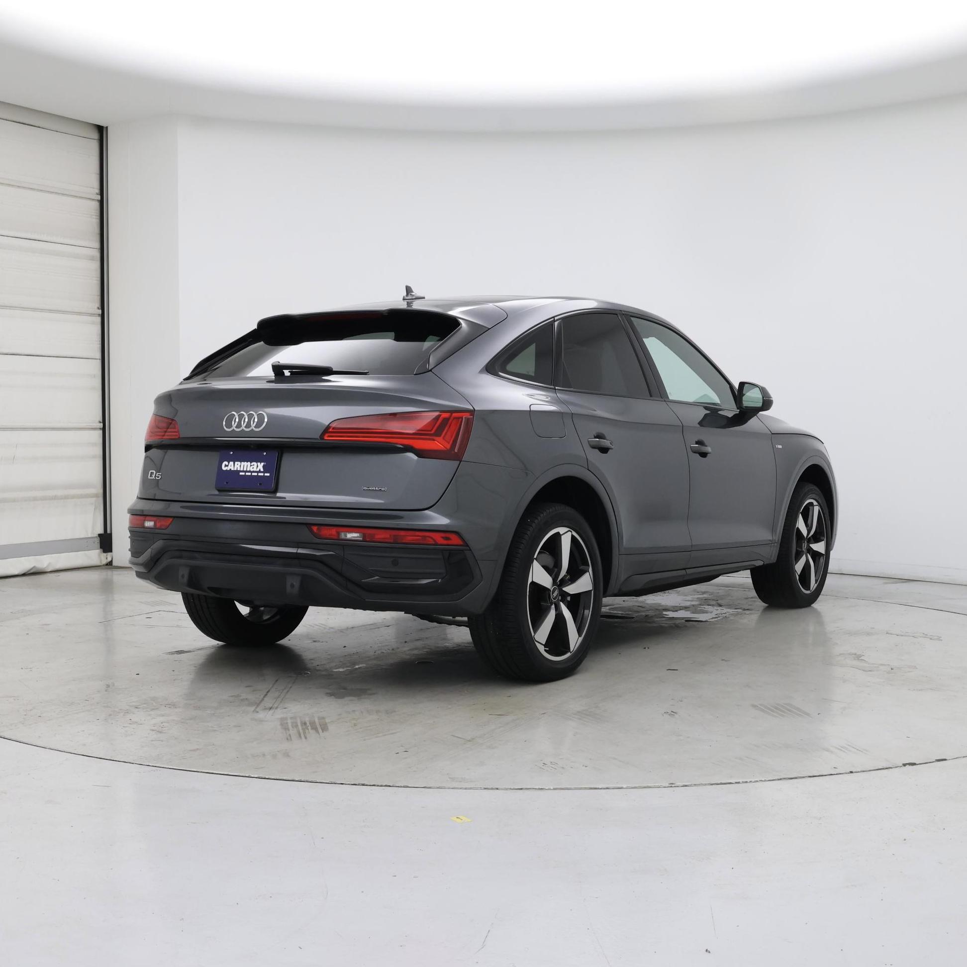 Thumbnail: 2022 Audi Q5 - 8