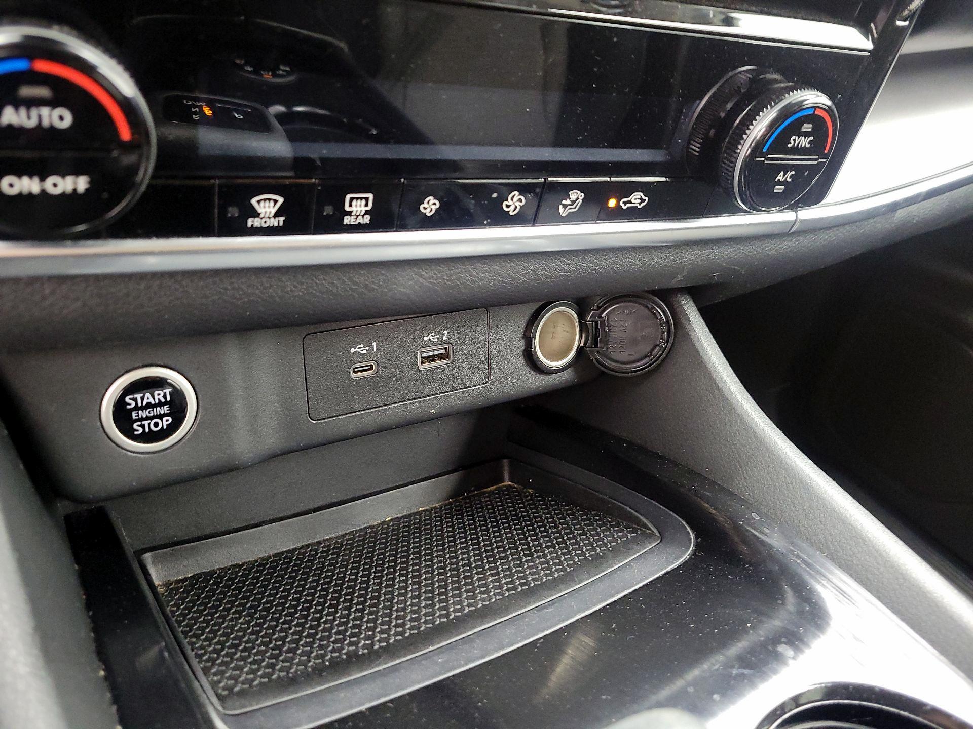 Thumbnail: 2022 Nissan Rogue - 18