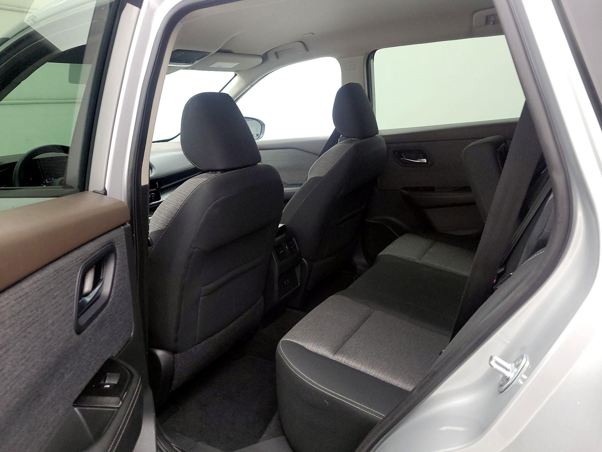 Thumbnail: 2022 Nissan Rogue - 19