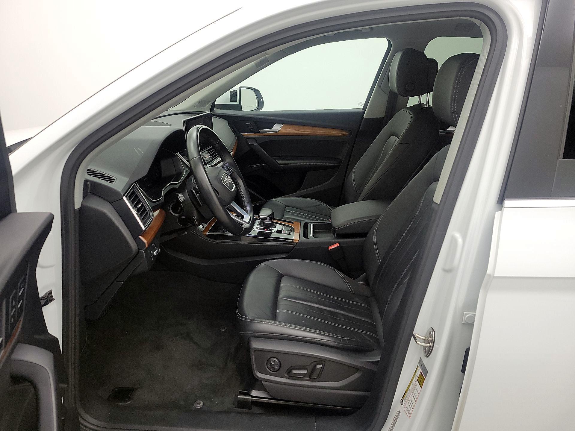 Thumbnail: 2022 Audi Q5 - 11