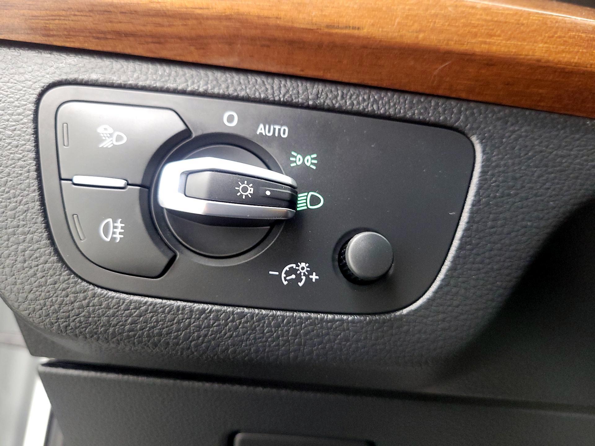 Thumbnail: 2022 Audi Q5 - 13